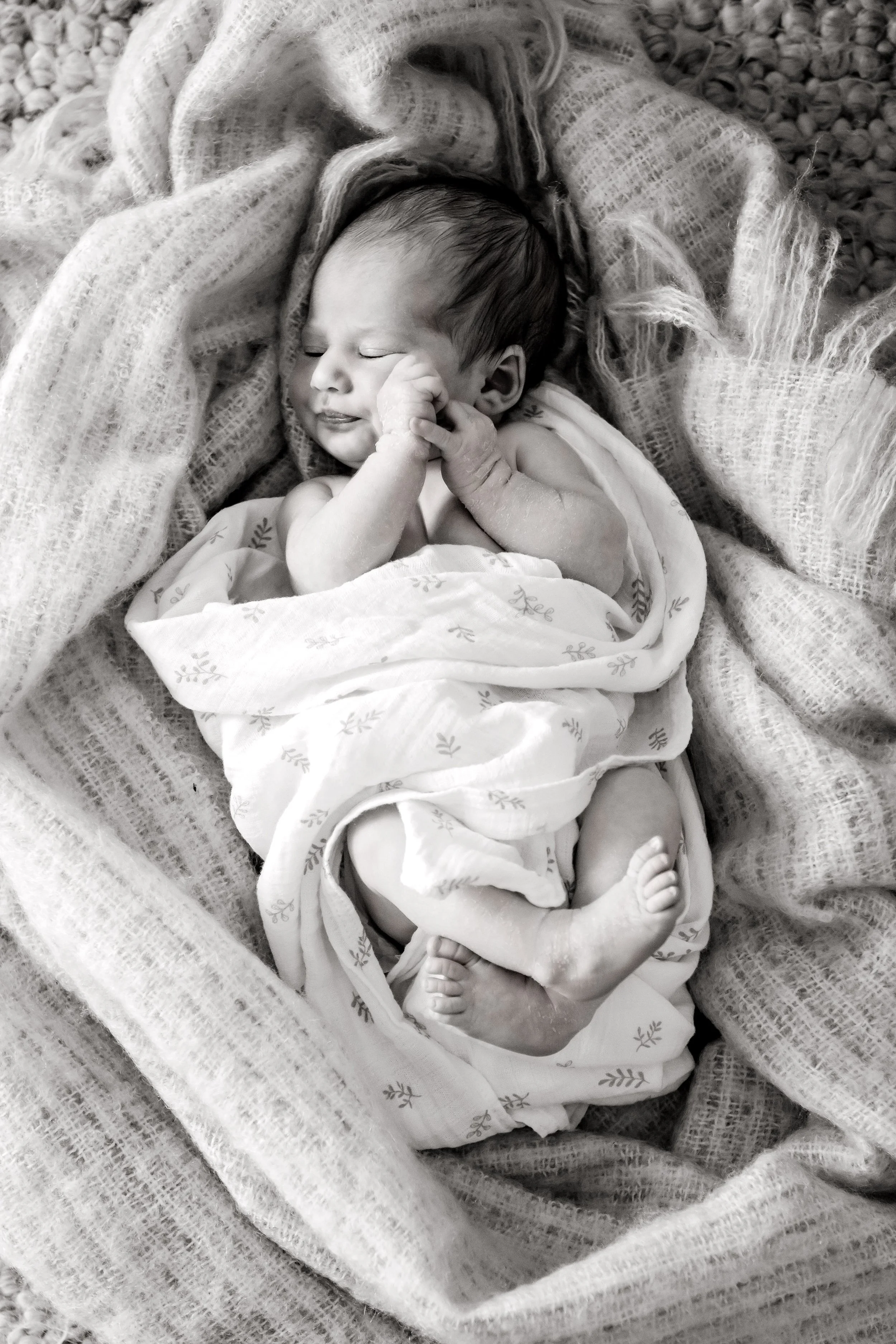 LaurenRobertandSophia_May2025_Lifeinlight-0315BW.jpg