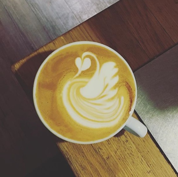 Press-Room-Coffee-Shop-latte-art-swan.jpg