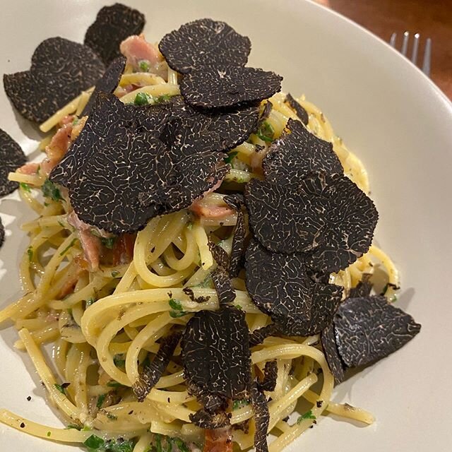 Now that&rsquo;s a fucking dinner at home #pasta #carbonara #truffle #italian #italianfood @manjimuptruffles thanks @premier_robert