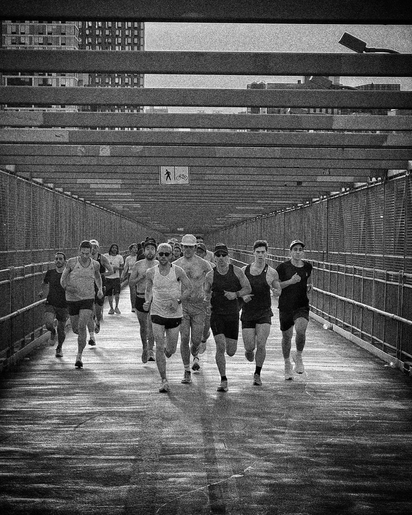 I love photographing Tuesday runs with @orchardstreetrunners. Now I just gotta get enough hustle back to keep up with the lead pack on foot. 

DM me if you wanna copy or to be tagged.

#shotoniphone15pro