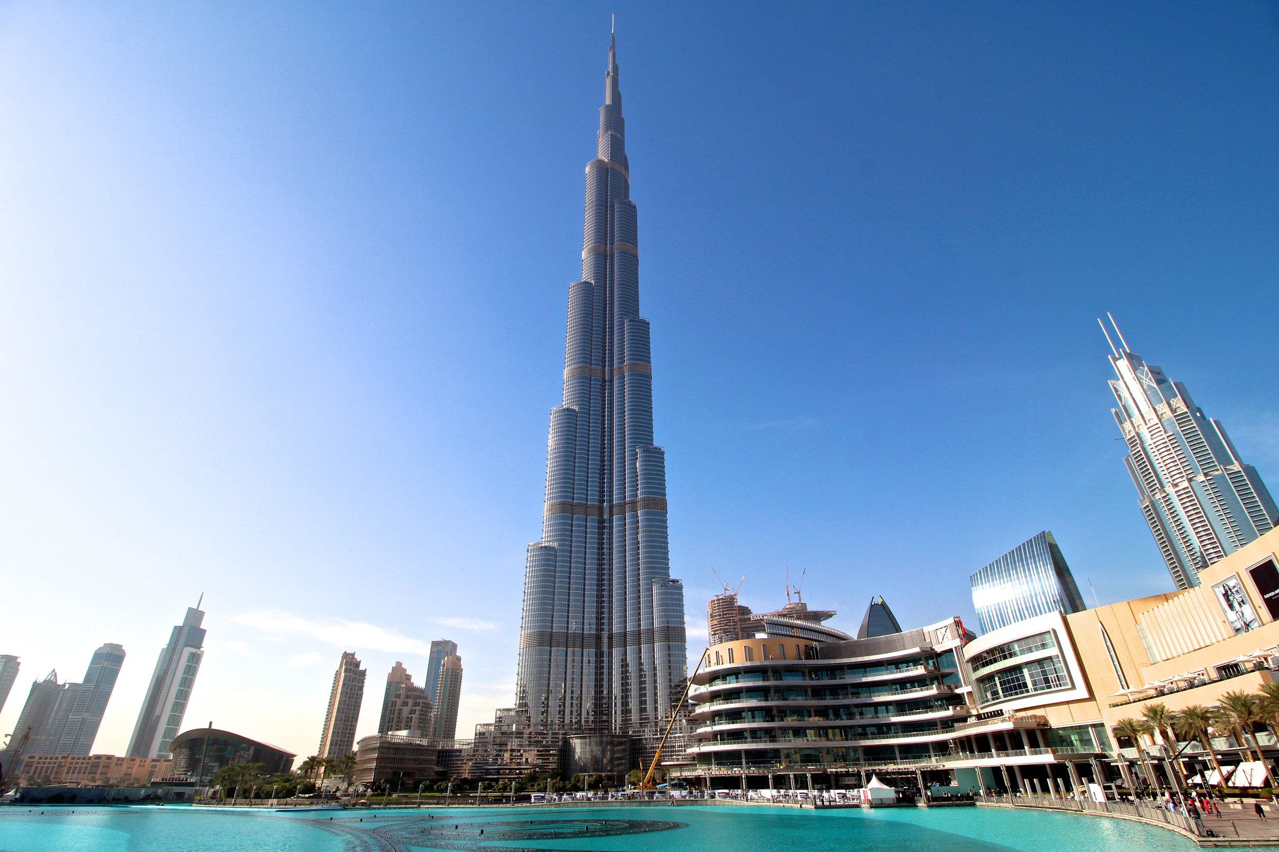 Бурдж халифа время. Небоскреб Бурдж-Халифа (ОАЭ, Дубай). Бурдж Халифа – 828 метров. Бурдж-Халифа высота башни. Высота небоскреба Бурдж Халифа.