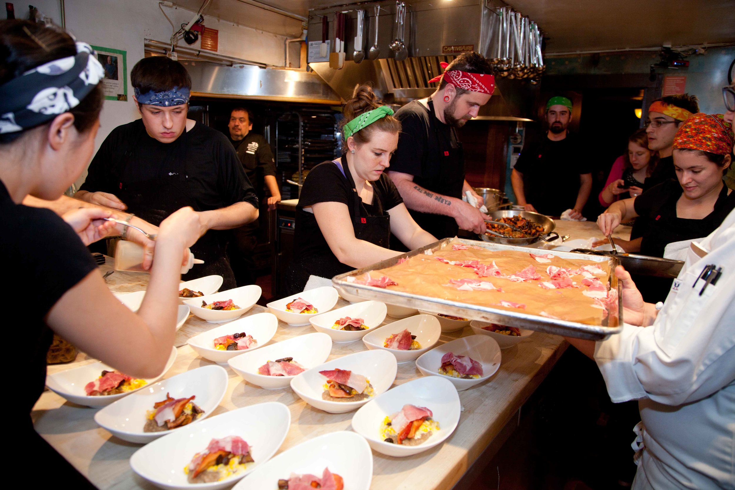 JBF-10-26-2016-Chefs-in-the-Kitchen-16.jpg