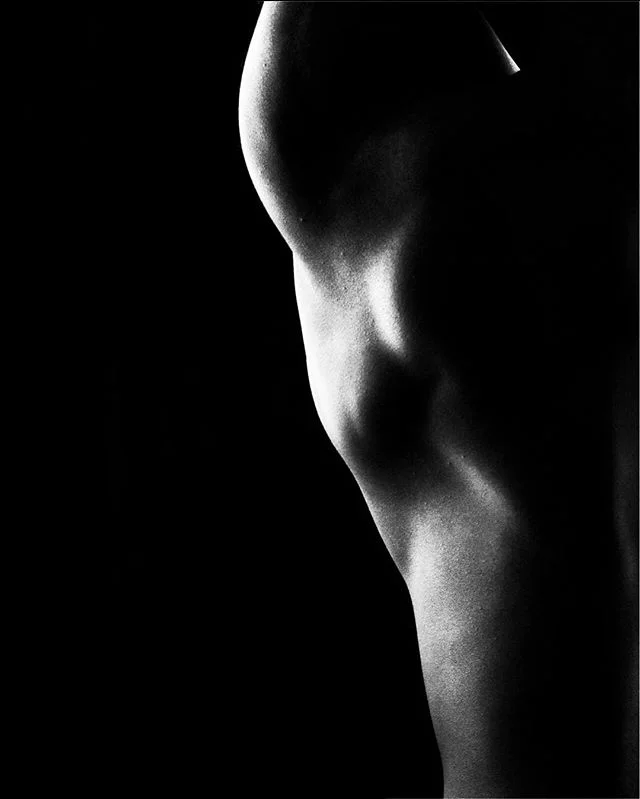 Who wants to shoot this weekend? Also I&rsquo;m planning a 20 person shoot in DTLA mid Jan. Get ready.
-
-
-
-
-
-
-
-
-
-
-
-
-
-
#abstractart #abstract #mood #minimalism #body #back #backday #gallery #art #nude #nudes #portrait #model