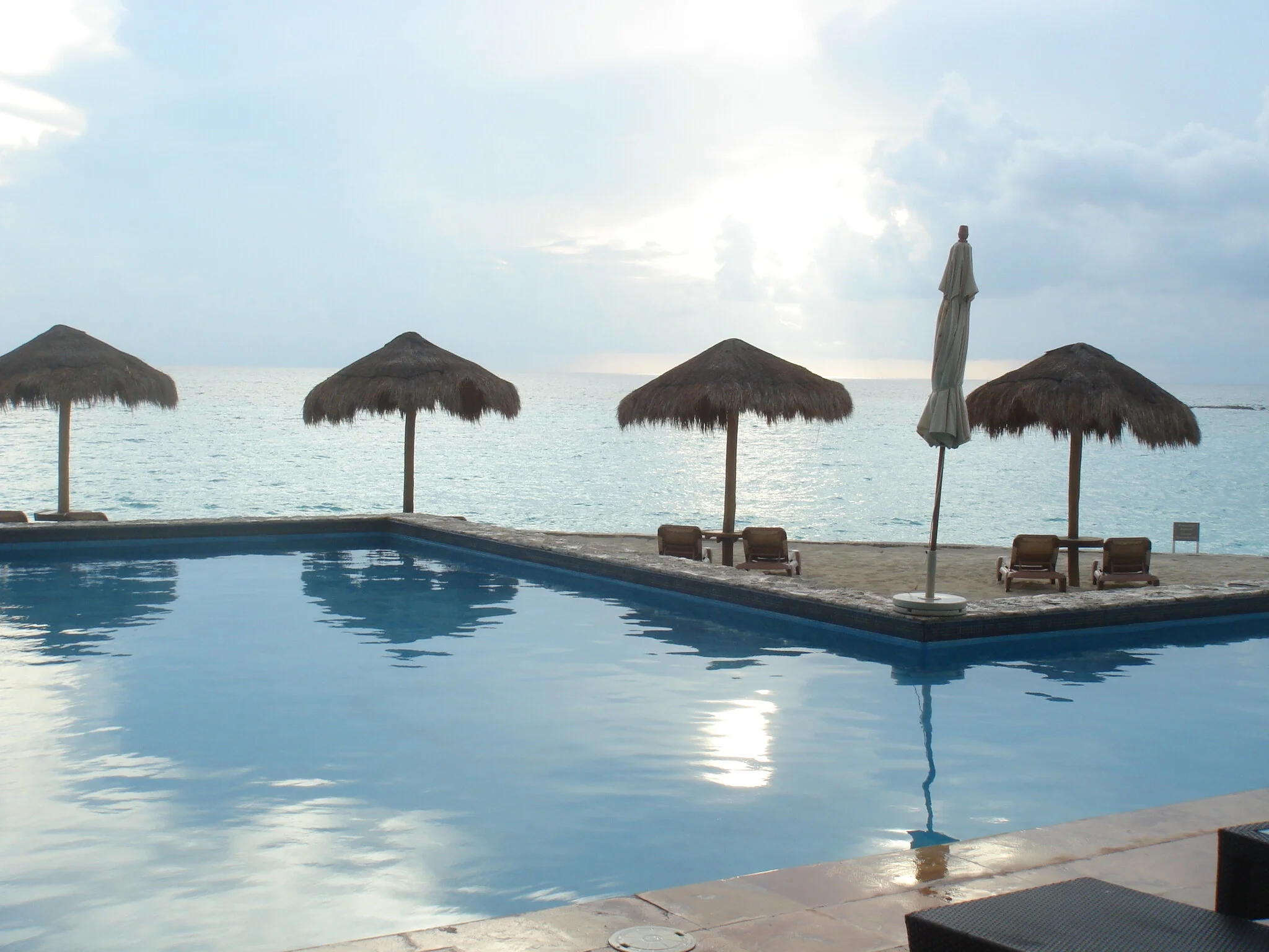  Chill spot in Cancun. 