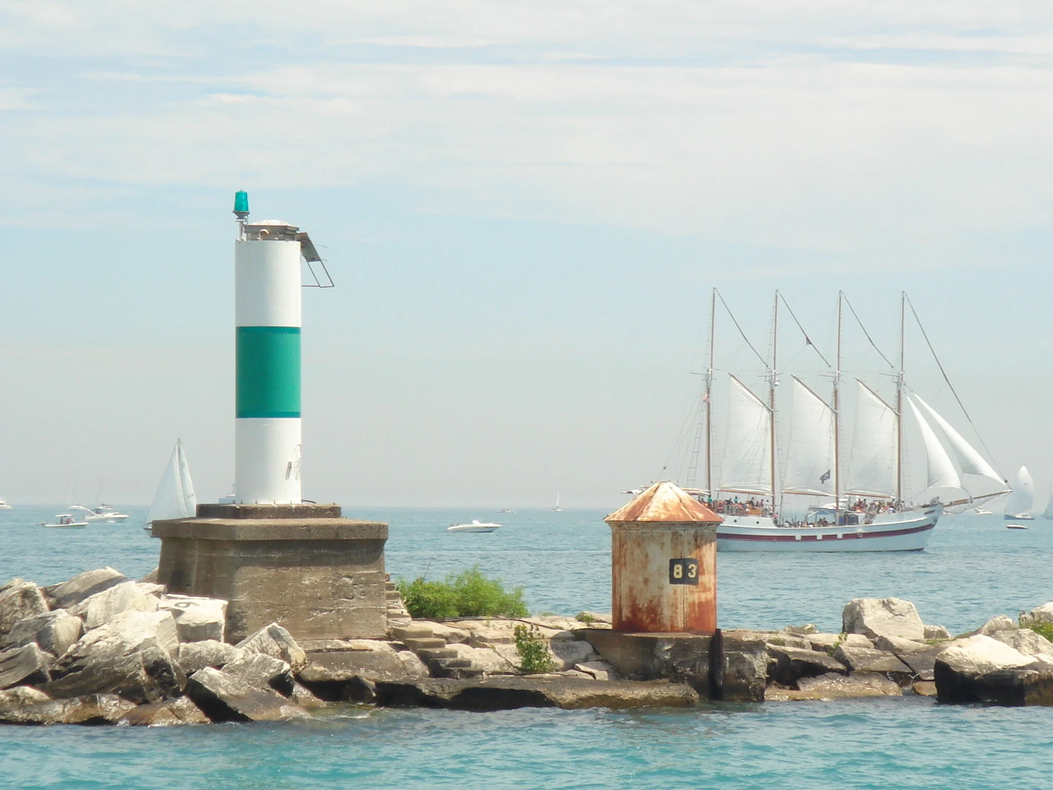  Boating in Chicago harbor. 