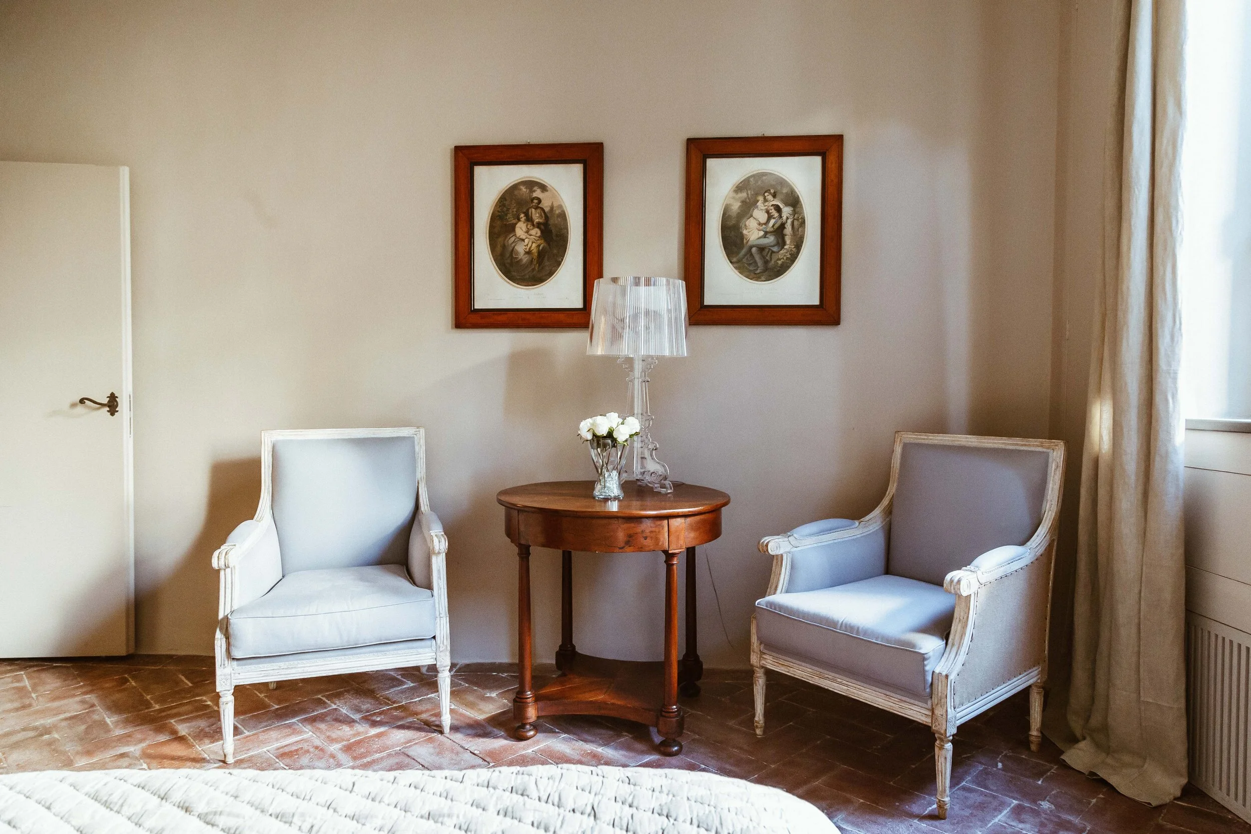 ITALIAN INTERIORS - FLORENCE - AN AUTHENTIC AIRBNB EXPERIENCE — Brantuo ...