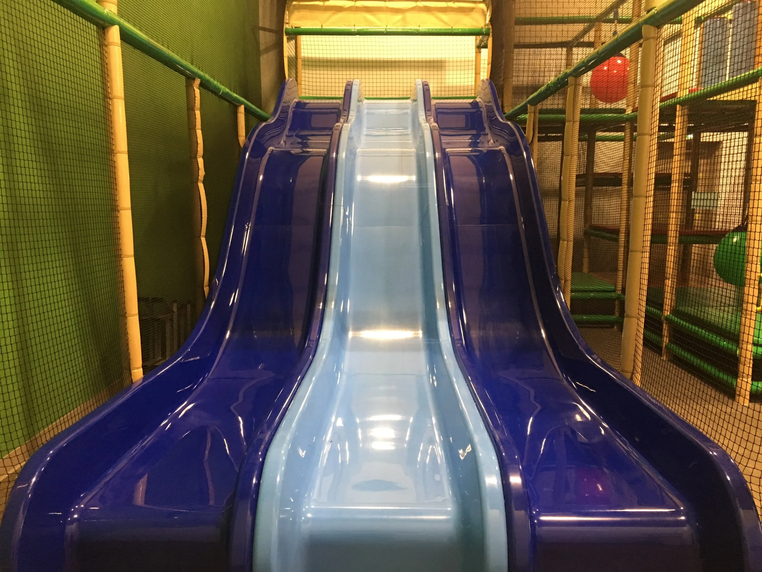 play structure 2.JPG