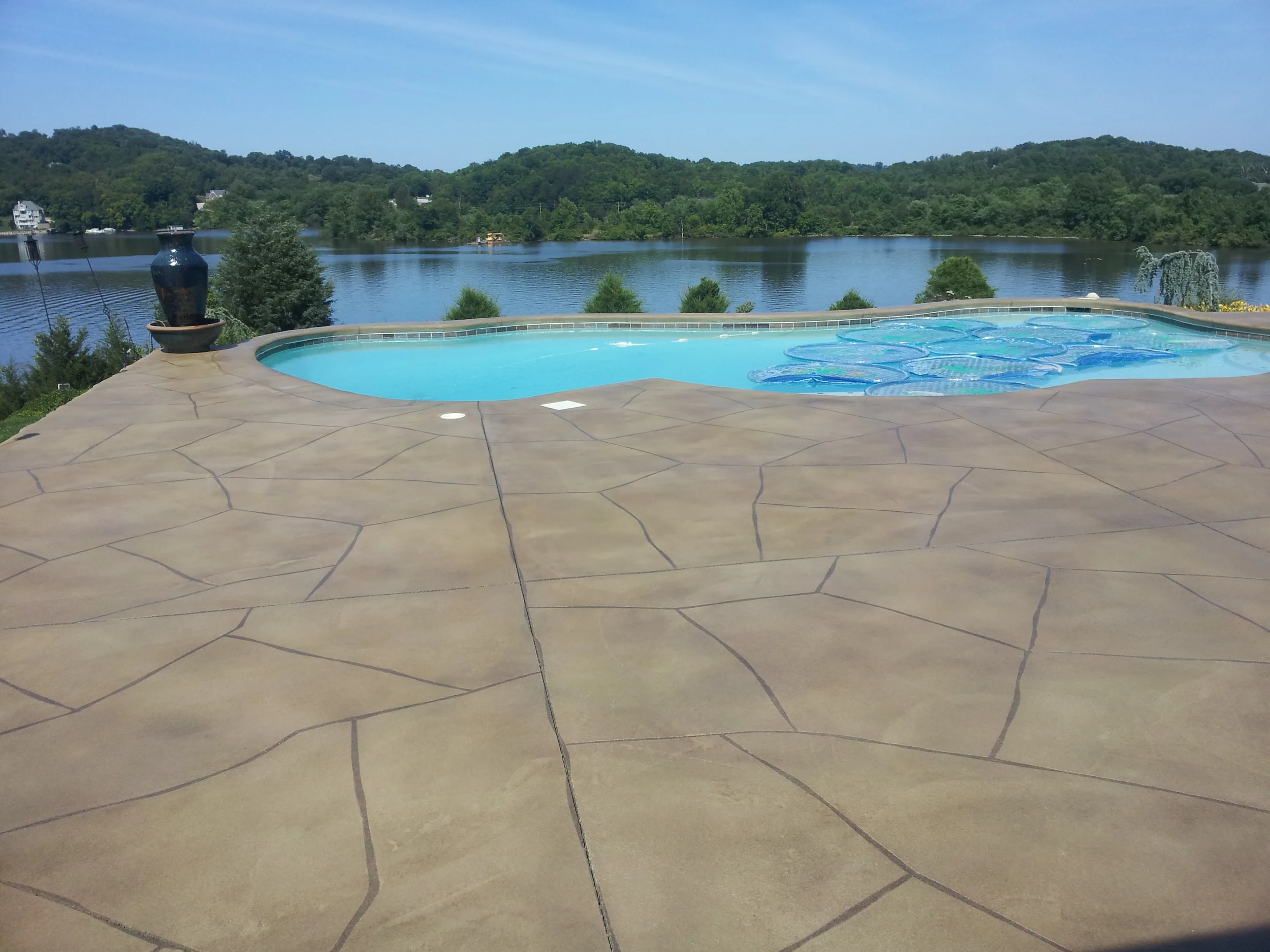 Pool EFX (6).jpg