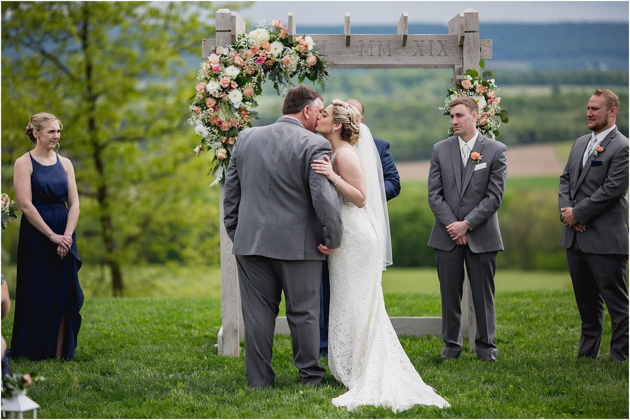 Whispering_Oaks_Wedding_Photographer_0474.jpg
