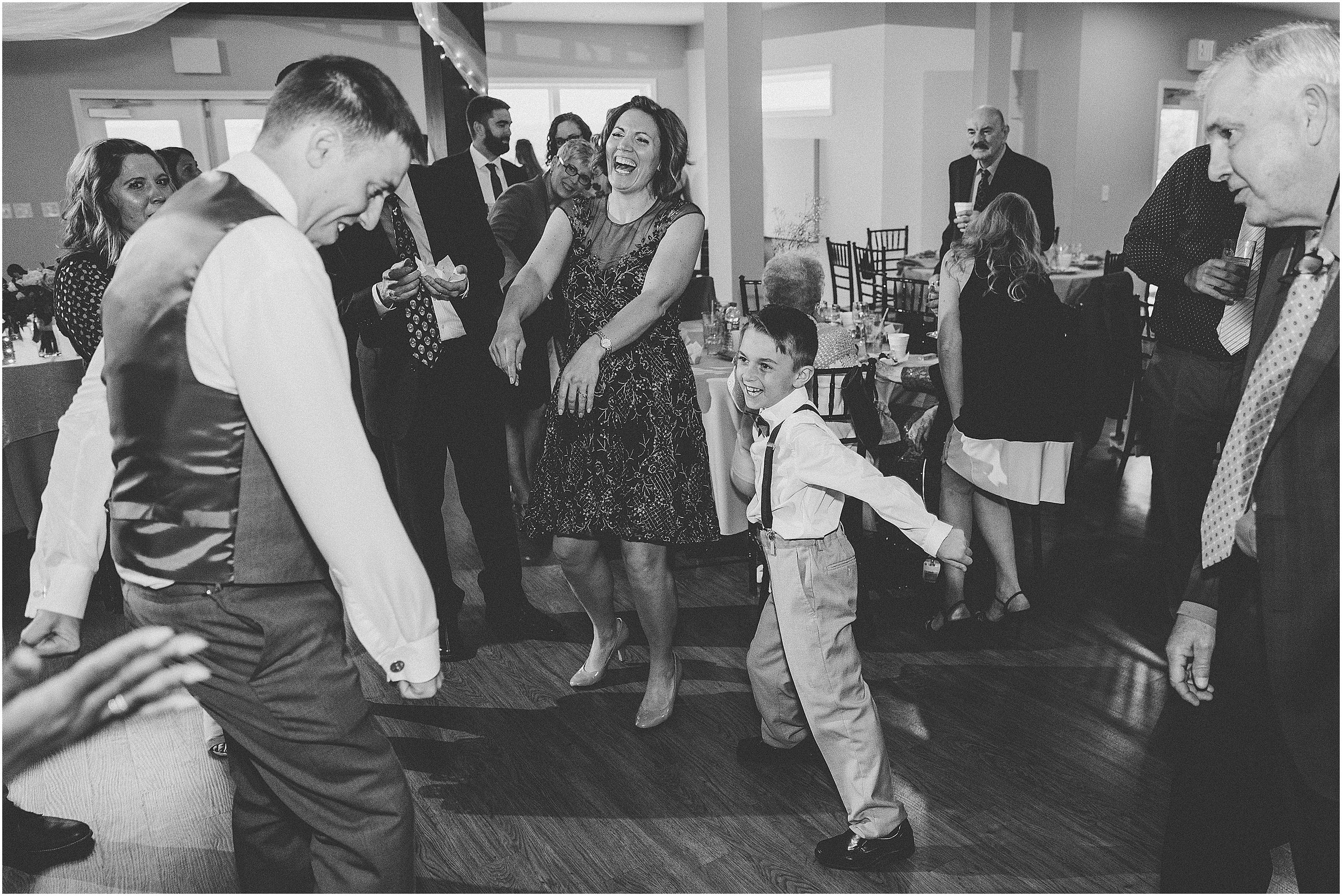Whispering_Oaks_Wedding_Photographer_0485.jpg