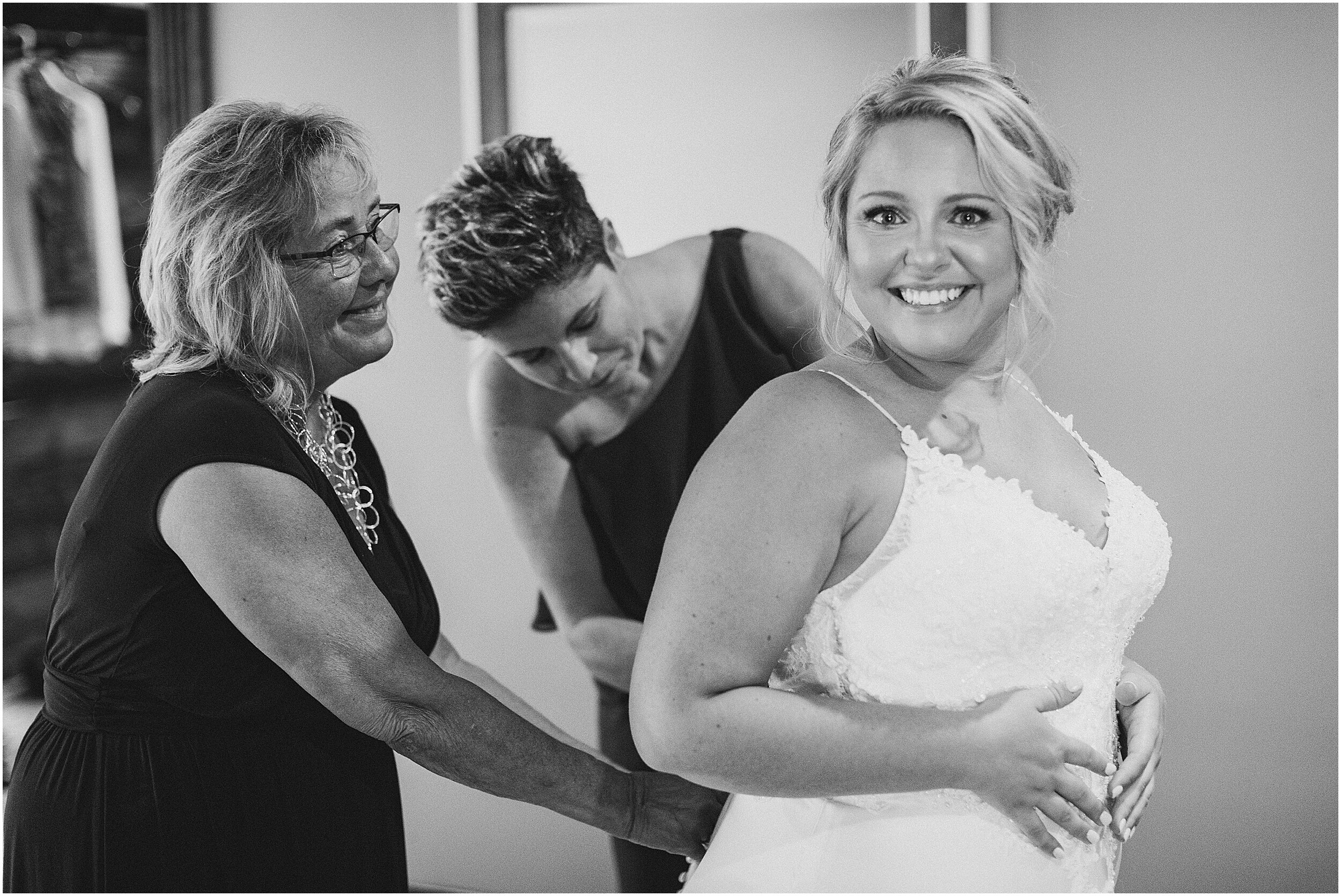 One_Barn_Farm_Weddings_0008.jpg