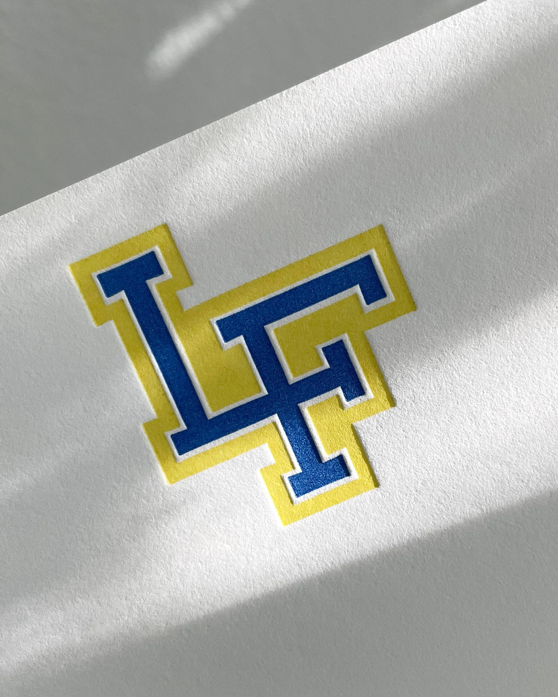 16D53DBB-1543-4AA0-B4F9-88141A2F703A