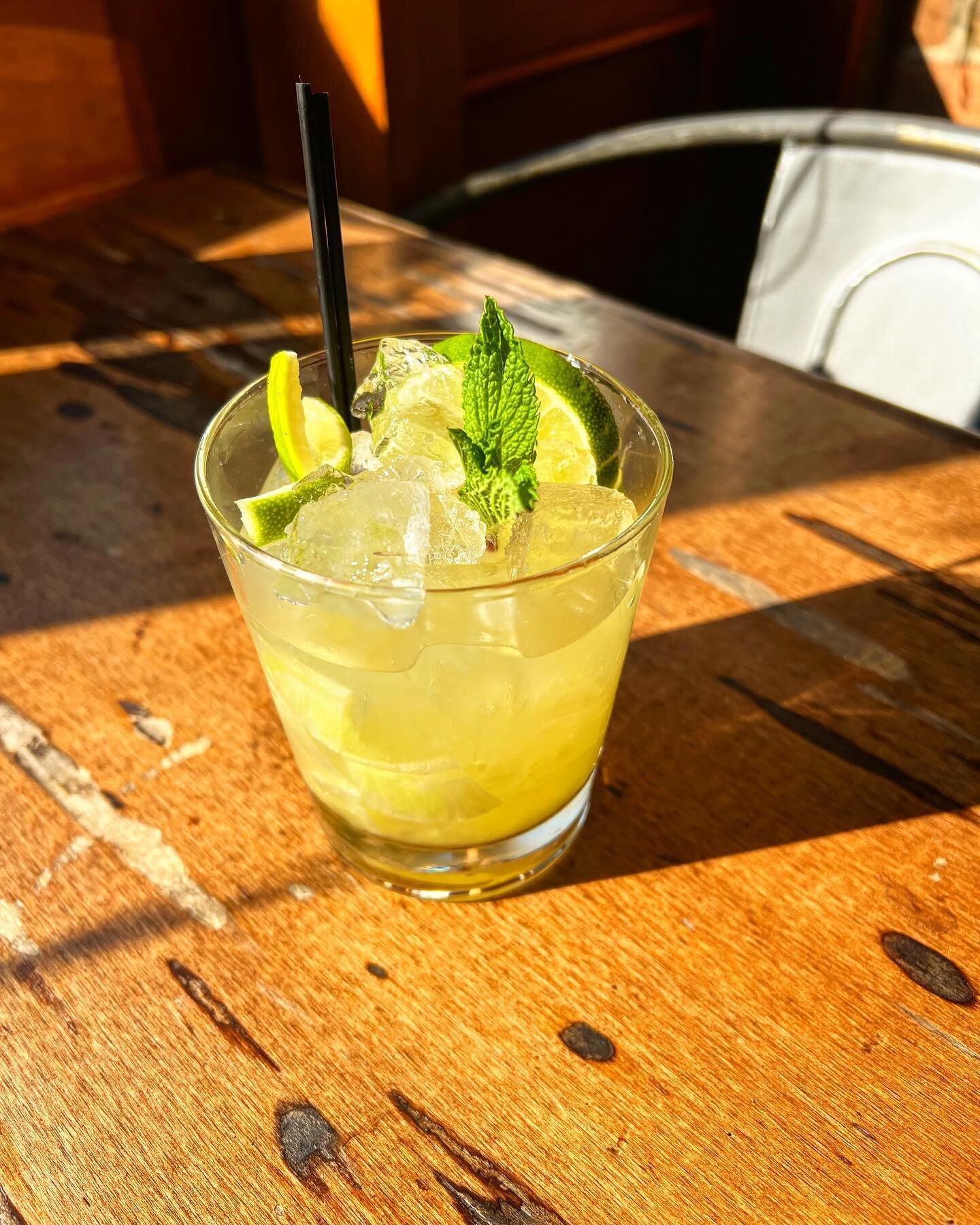 Setting up for a perfect day for a Caipirinha with us down at Seaport! Nothing says summer like lthis citrusy RUM (cacha&ccedil;a) cocktail! look for daily specials in our stories - can&rsquo;t wait to see you ! 
.
.
.
.
.
.
.
.
.
.
#seaport #nycdown