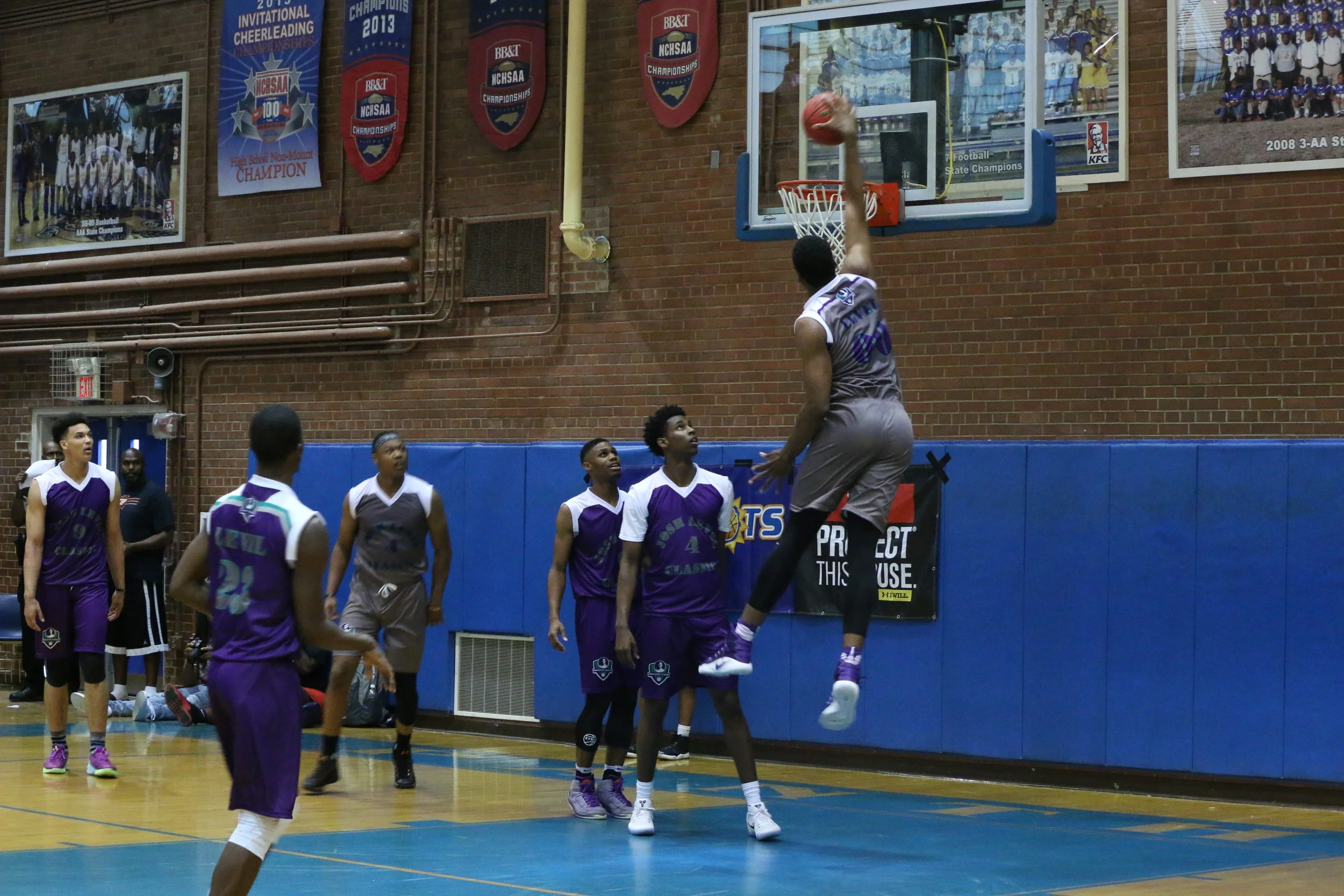 Brandon Huffman Dunking.JPG