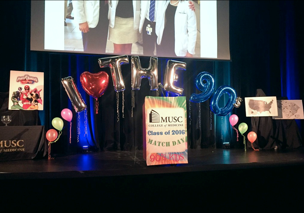 I love the 90's Theme Arch