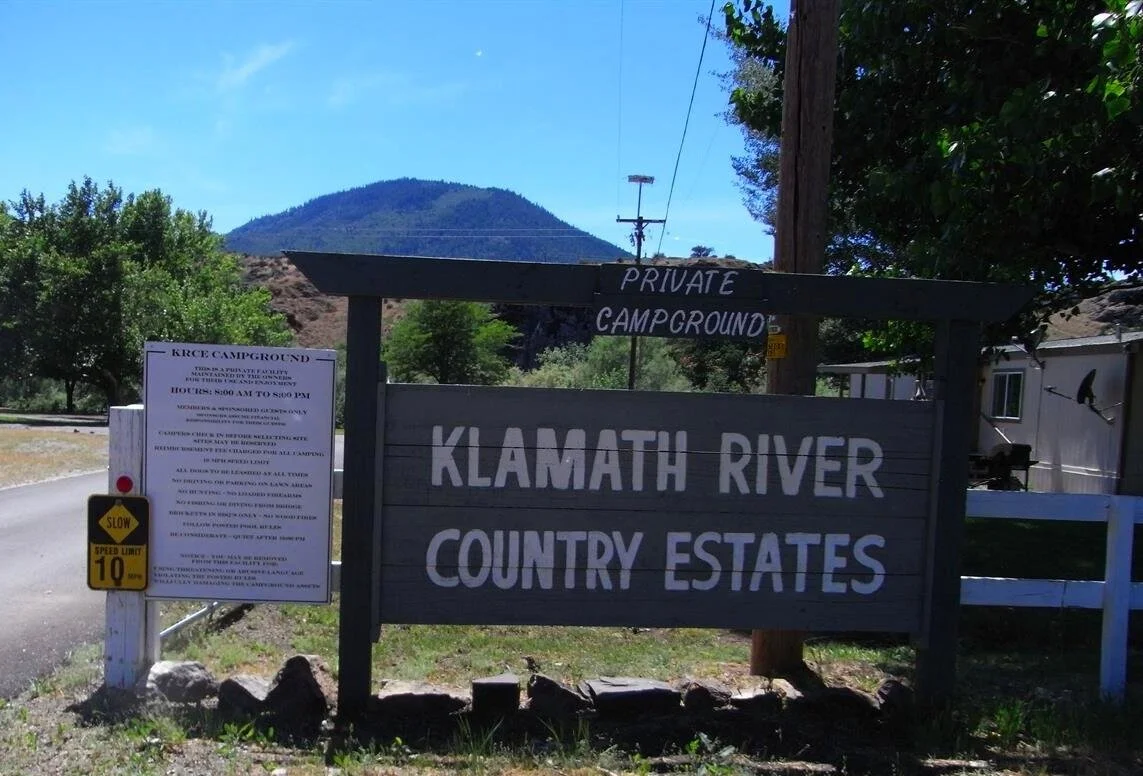 klamath-river-picturesque-views-henley-hornbrook-siskiyou-county-california-259491-yupark-xxl.jpg