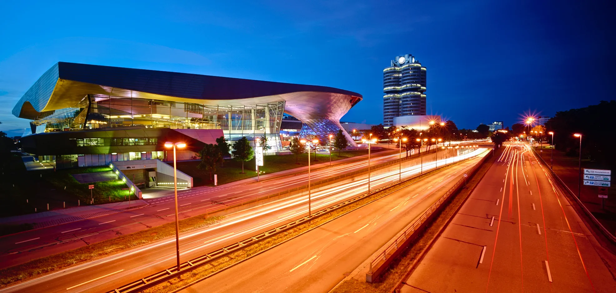 BMW_Welt.jpg