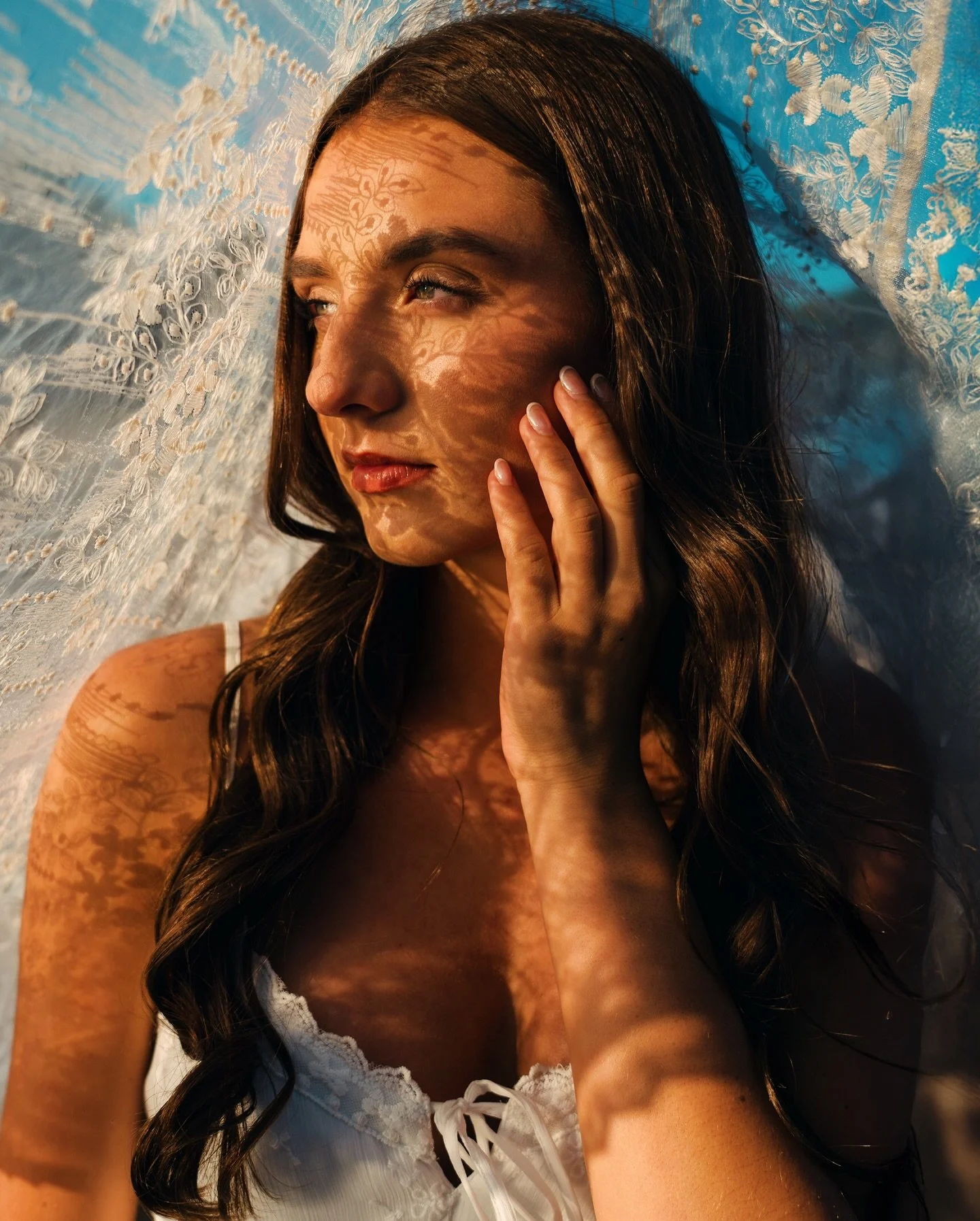 Miss these golden nights&hellip; ☀️💦

Another amazing session with the beautiful Hallie!
Thank you Hallie and Kelly ❤️

Hallie // 2026 // WCV
@halliefehlhaber 

Senior Session
Golden Hour
Class of 2026
West Canada Valley CS

.
.
#evetaverneSENIORS 
