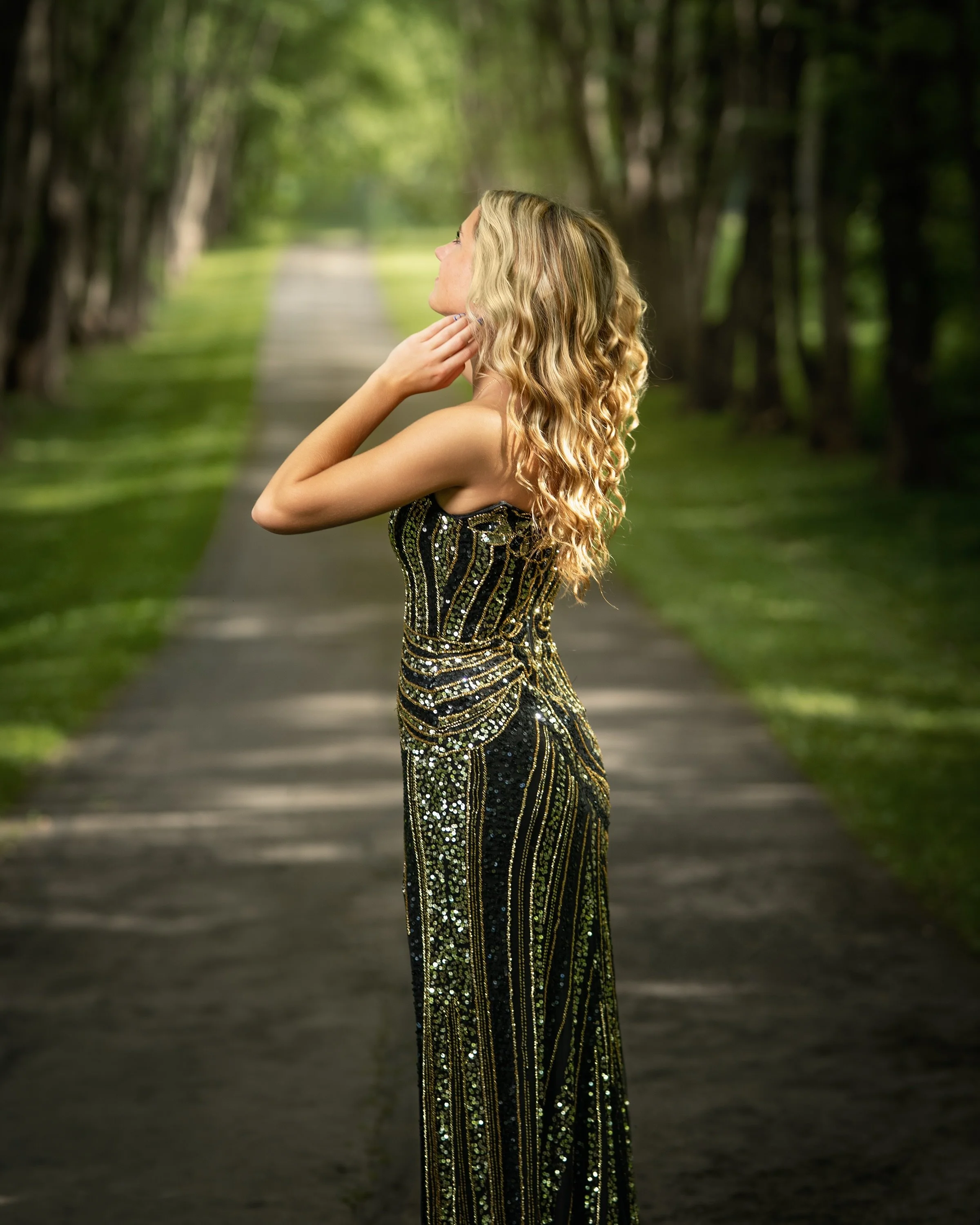 Formal dress shoot with Miss Brin&hellip;with a little bit of country at the end :)

Brin // Senior Model // 2026
@brinszeflinski