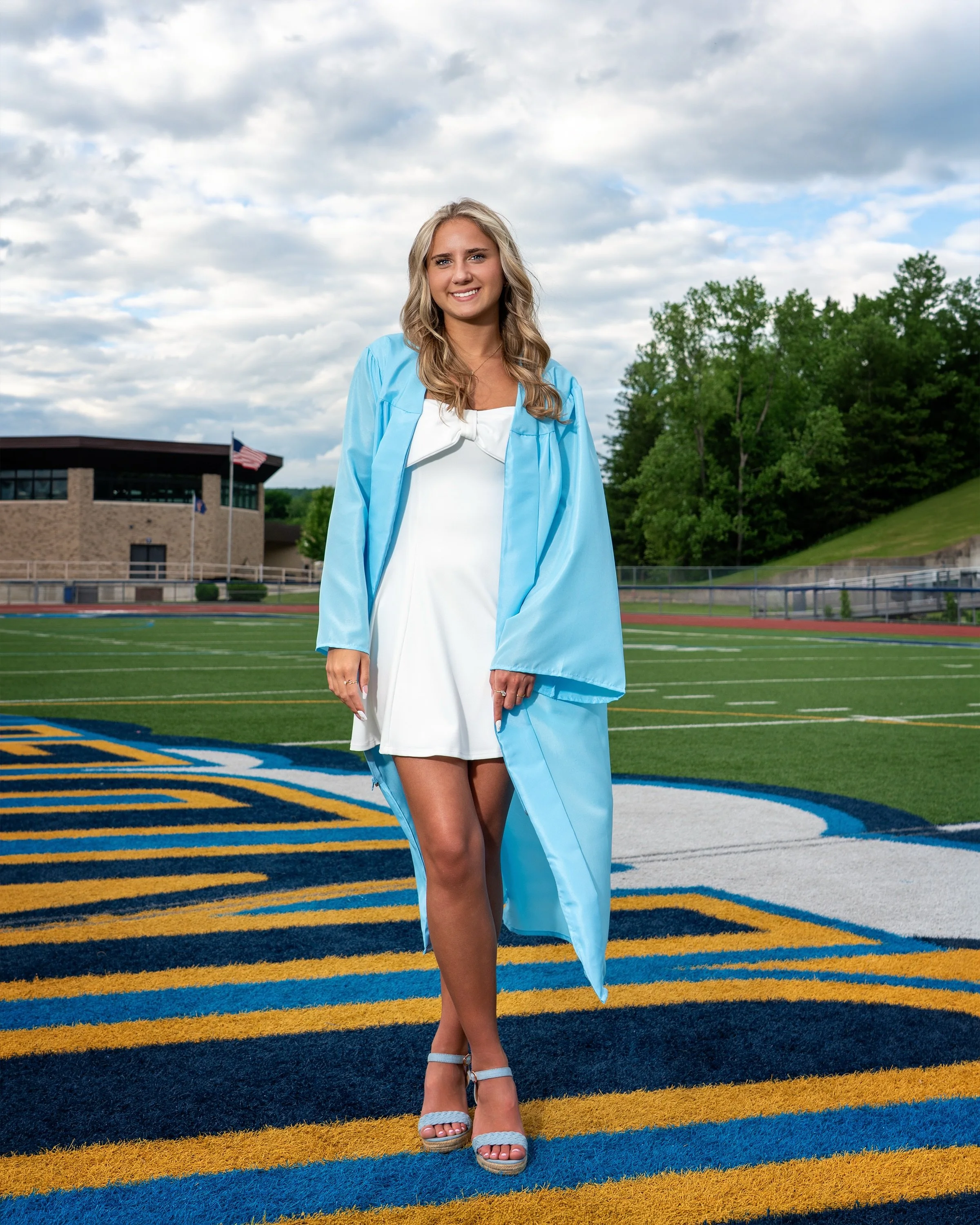 Congratulations Brin! It has been a pleasure photographing you over the years! It has been such a fun ride! I wish you all the best and looking forward to celebrating with you!!! 🥳🎓🎊🎉

Brin // Central Valley // 2026
@brinszeflinski