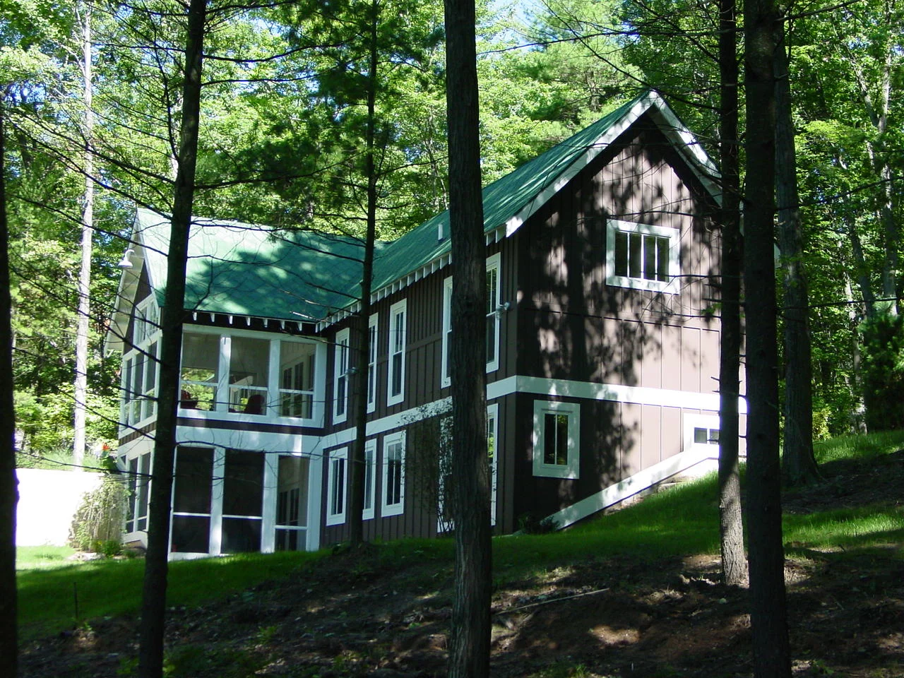 Burgess Lake Cottage — New Urban Home Builders