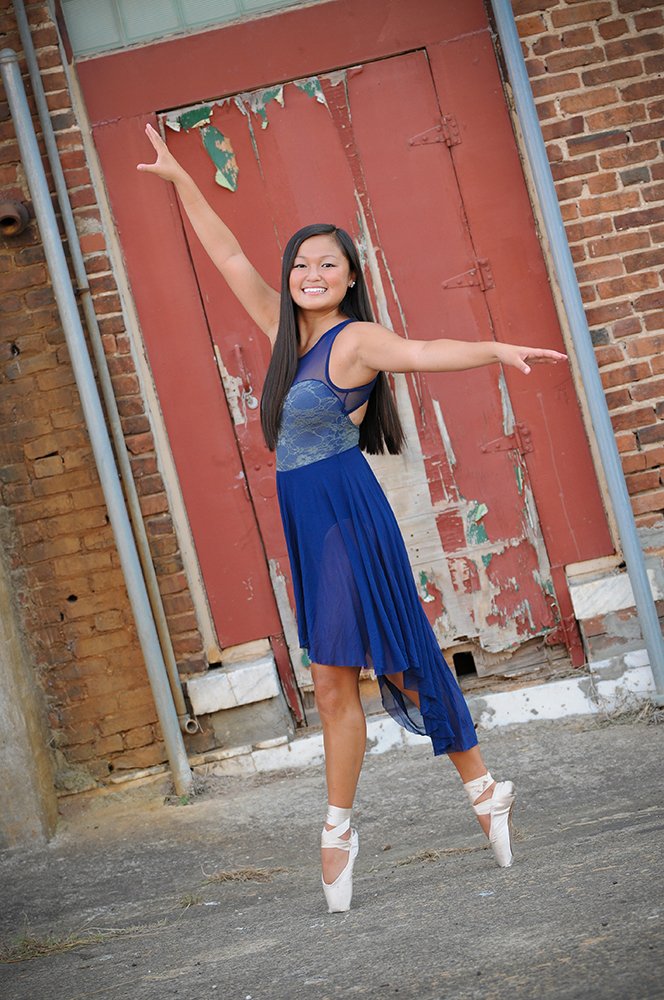 canton-georgia-dancer-door-senior-photography-Beth-Fornuto.jpg