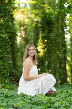 10 Reasons Why You Should Book Your Senior Session in the Summer in Atlanta, Georgia