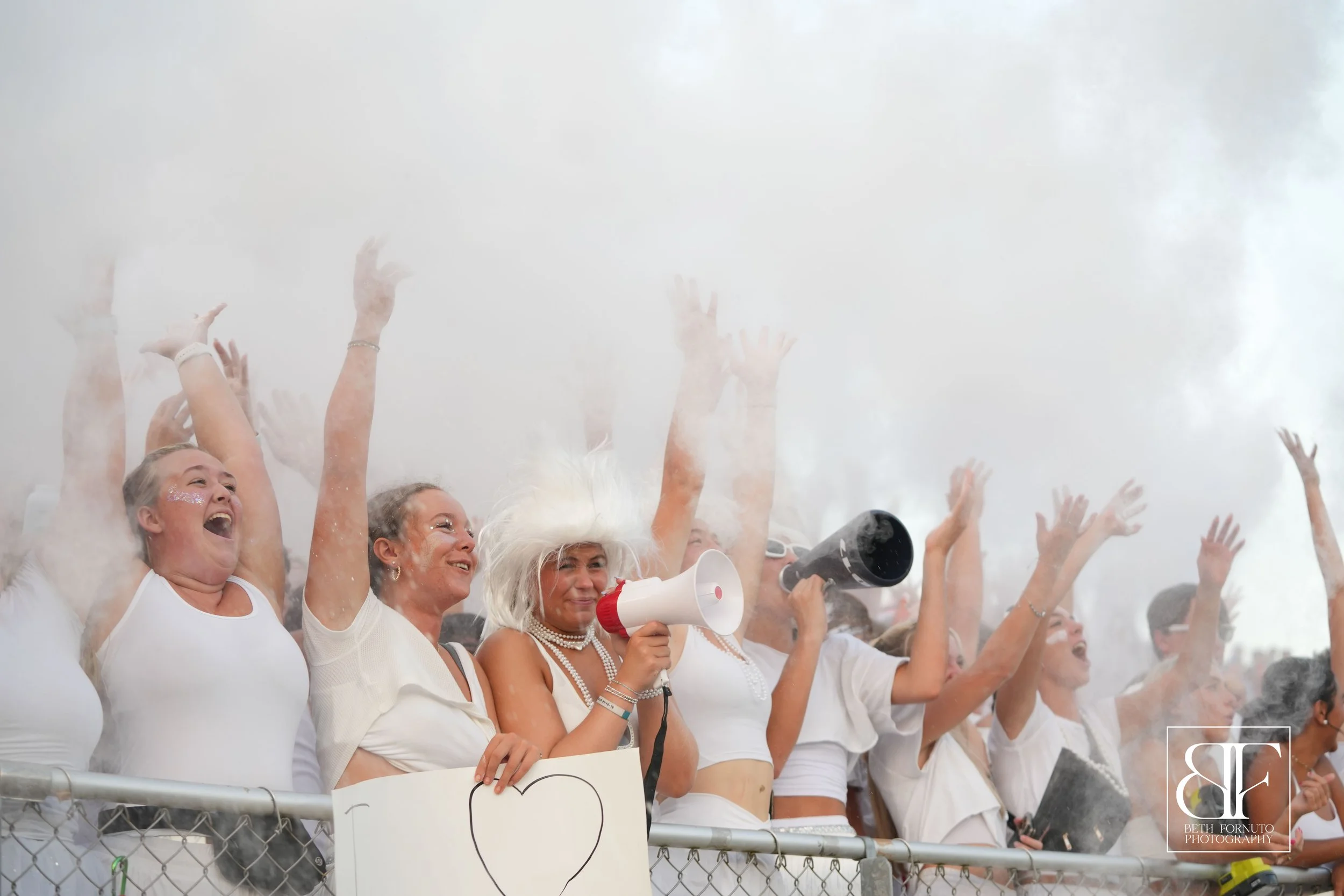 WOODSTOCK SENIOR PHOTOGRAPHER | River Ridge High School White Out