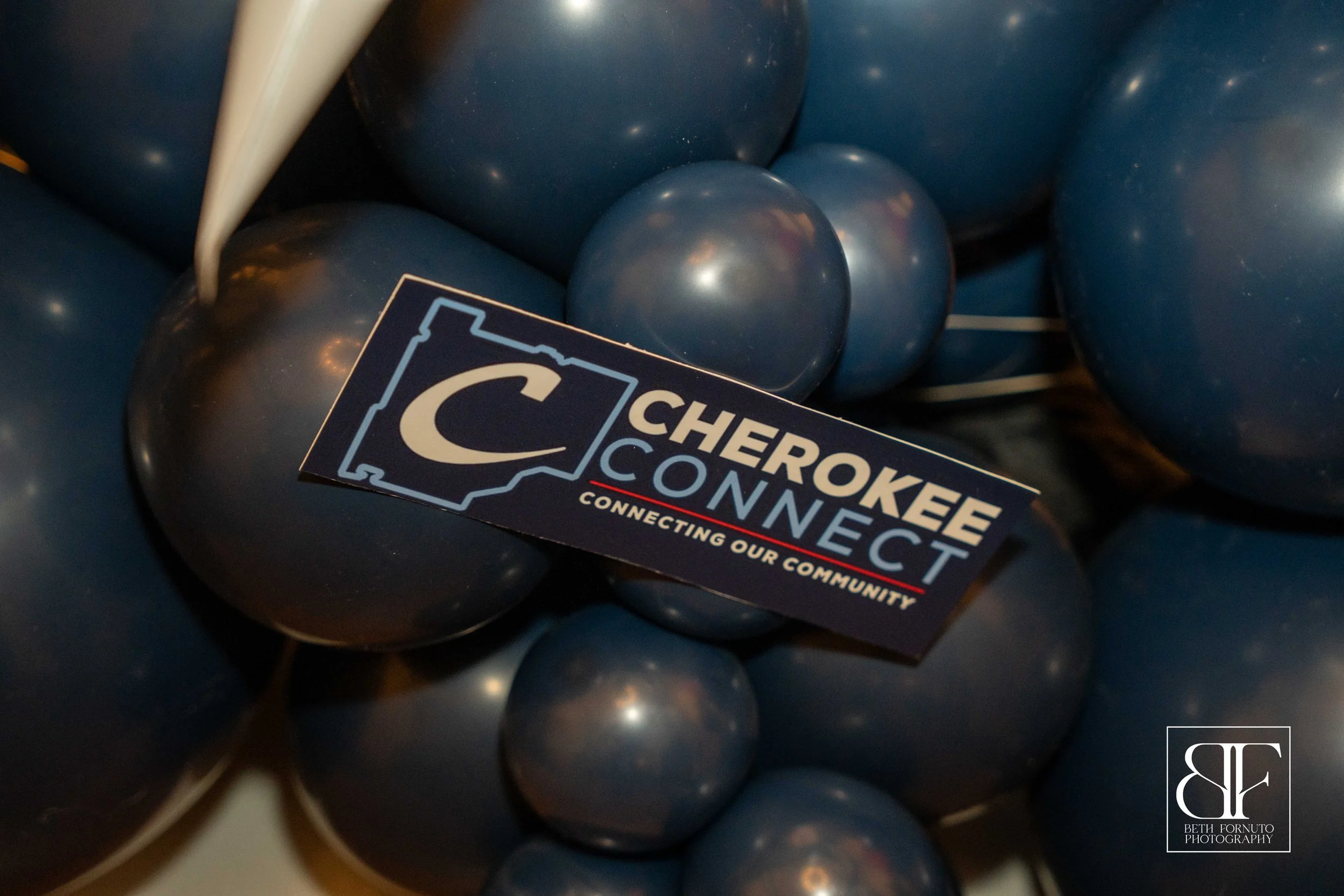 WOODSTOCK HEADSHOT &amp; BRANDING PHOTOGRAPHER | Cherokee Connect Happy Hour