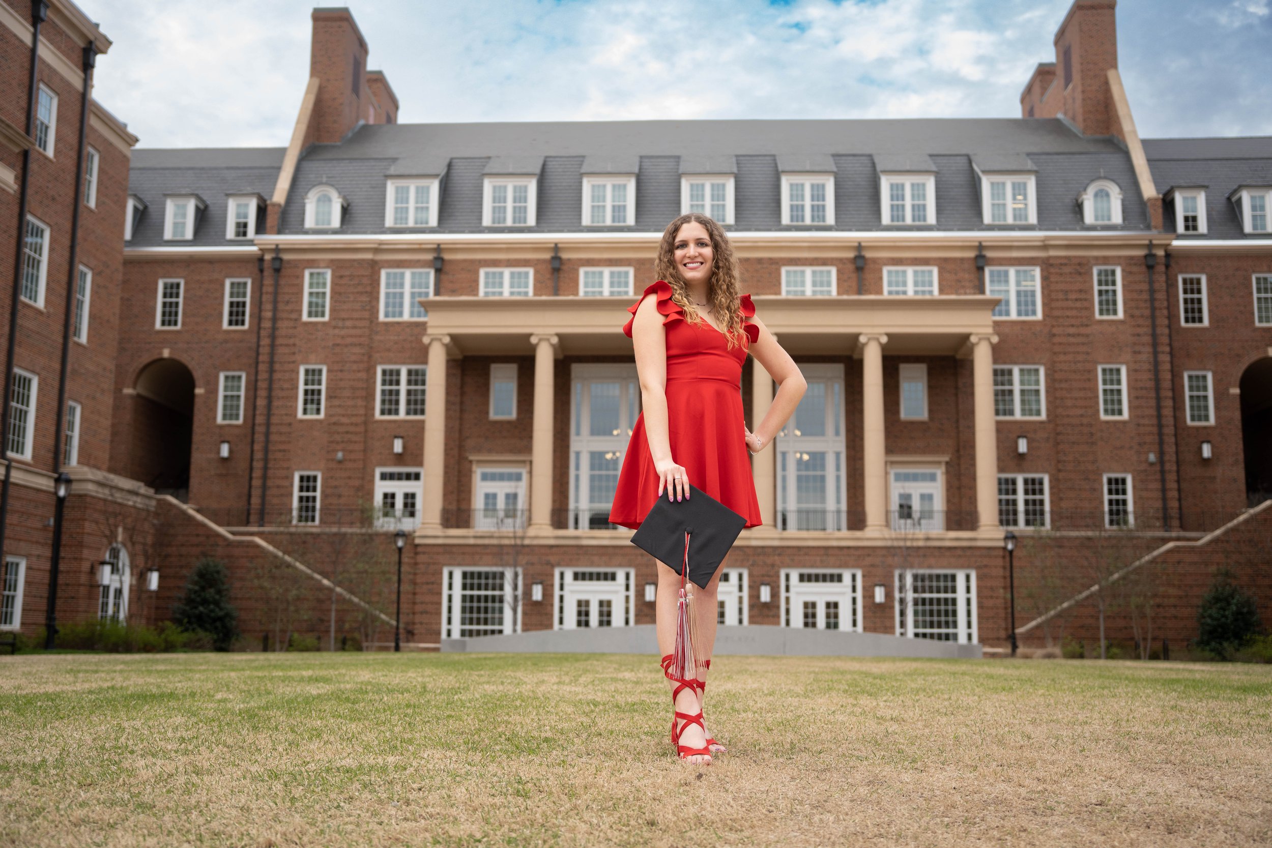 ATLANTA PROFESSIONAL PHOTOGRAPHER | Cap and Gown Portraits at UGA