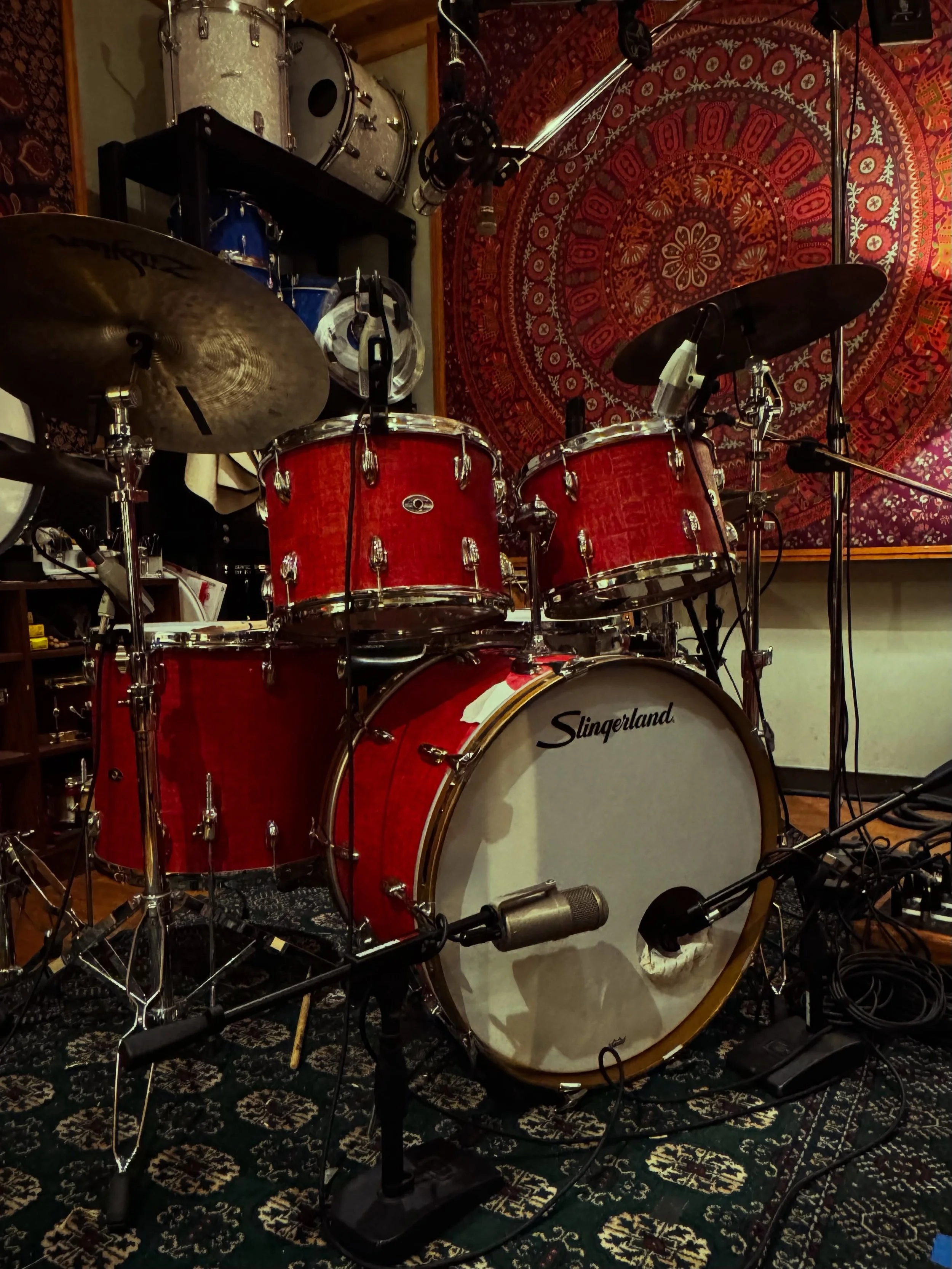 THESE THINGS ARE SO COOL! Thanks to @noahdenneydrums over at @nelson_drum_shop for making this happen! I told Noah that I was looking for a cool and unique kit of  big drums.  A couple of weeks later, he showed me this magical beast. Sizes are 24/13/