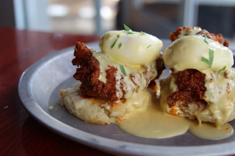 hotchickeneggsbenny_beasleys.jpg