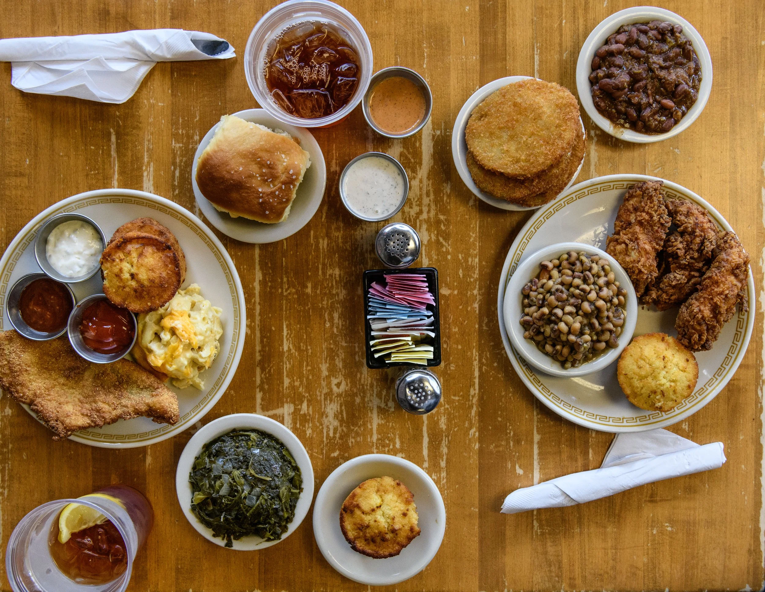 johnnys restauran homewood al photo by blue collar images.JPG