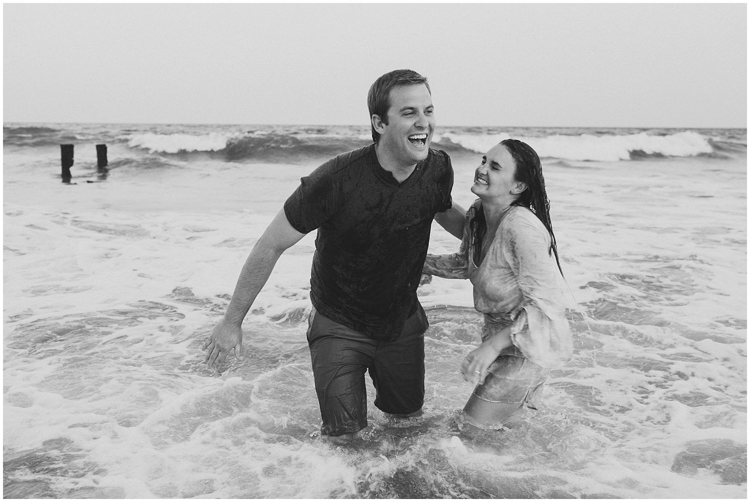 engagement session in ocean