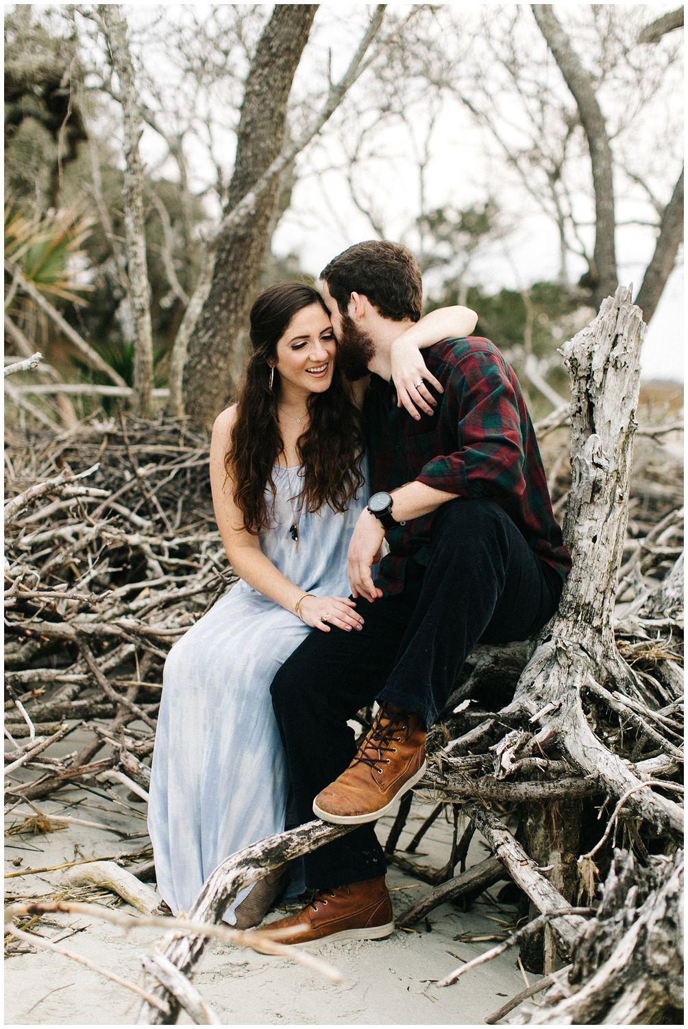 dead beach tree engagement session