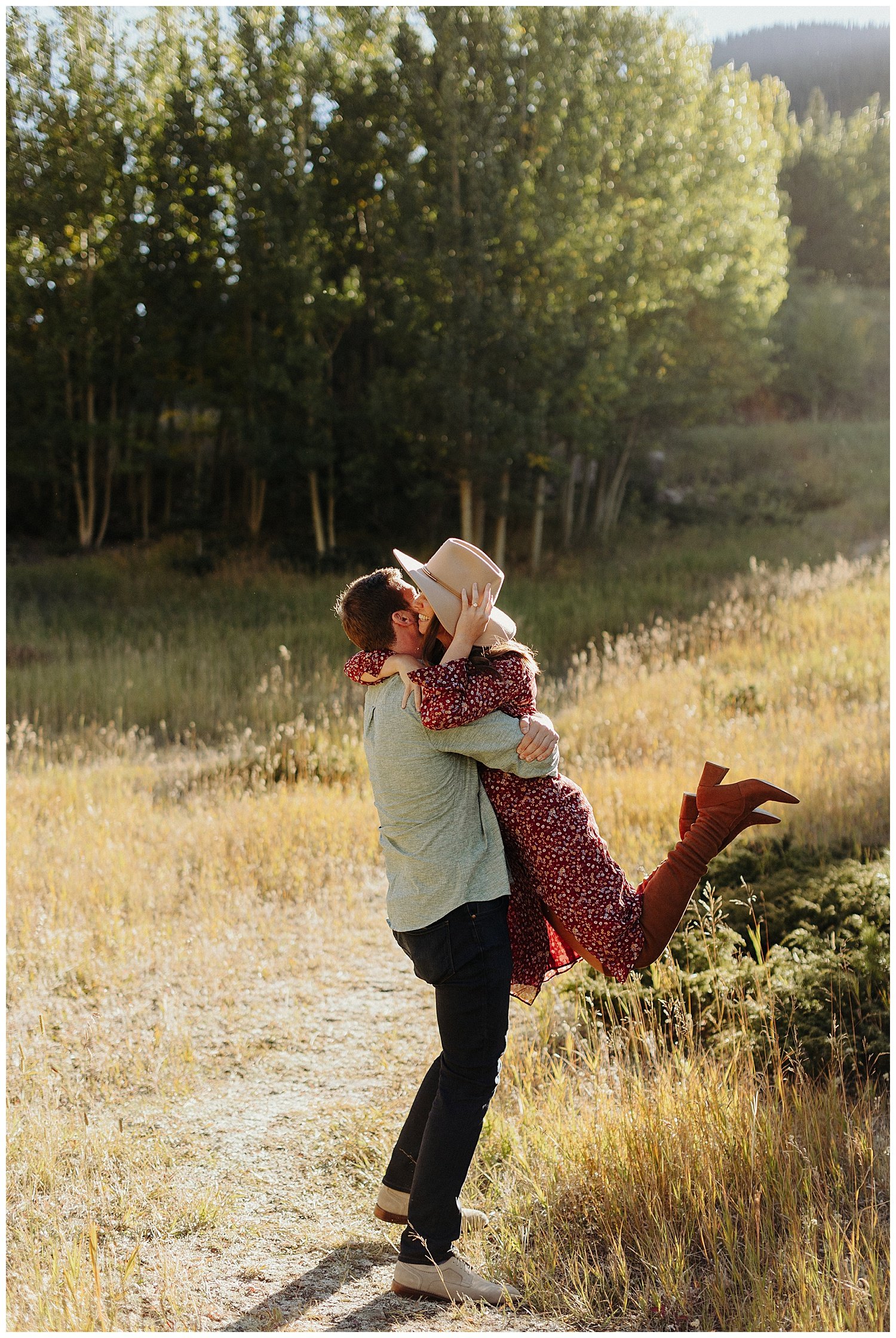Fall colorado engagement pictures