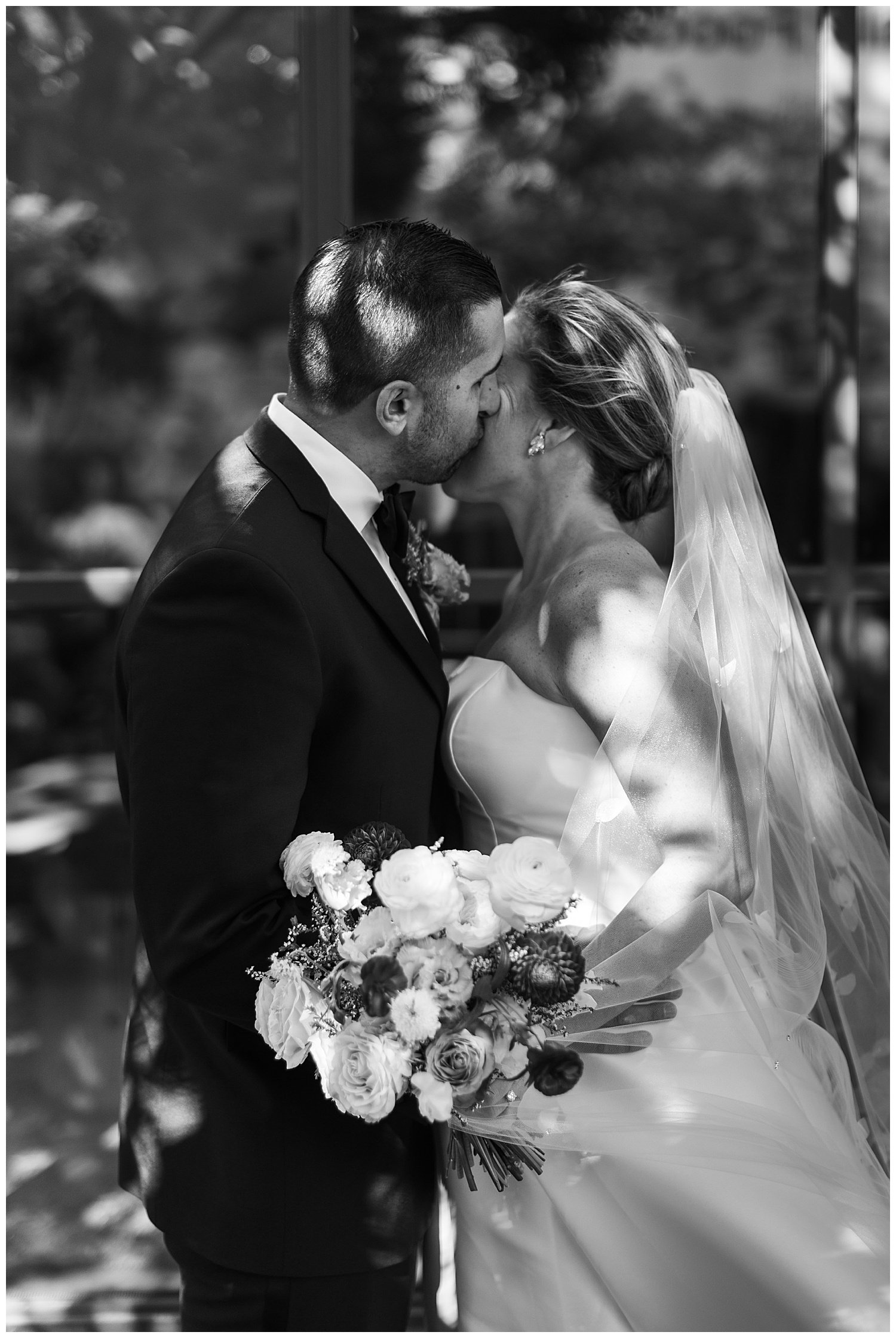 modern nyc wedding photographer