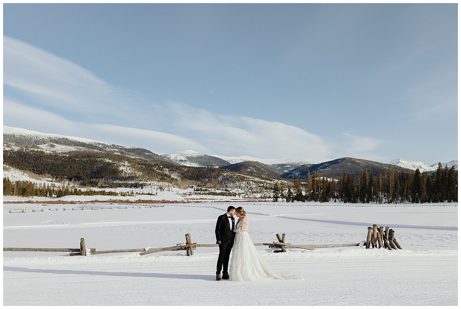 Colorado wedding photographer in winter