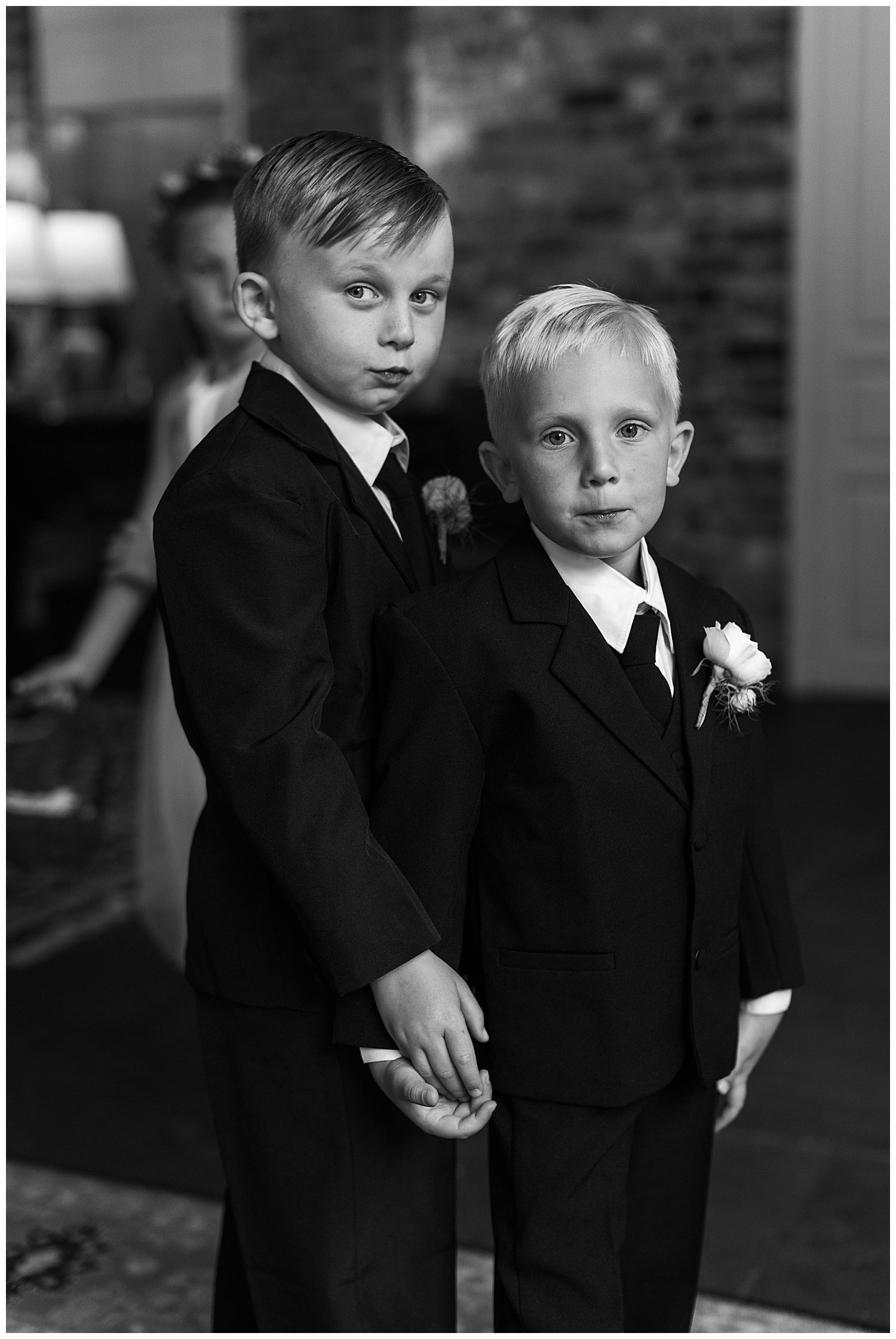 ring bearers before wedding