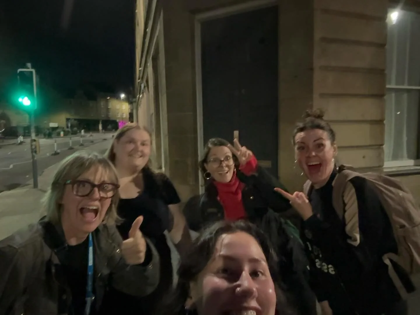 Fringe 2025 done!!! 

Last 24 hours photo dump - what a way to go out 🦇☔️❤️🍸 - too tired to say anything sensible about it other than @duhgirlproductions are the DREAM producing team, @mariashoutsthehits absolutely smashed it 💥💥💥, @alicegreening
