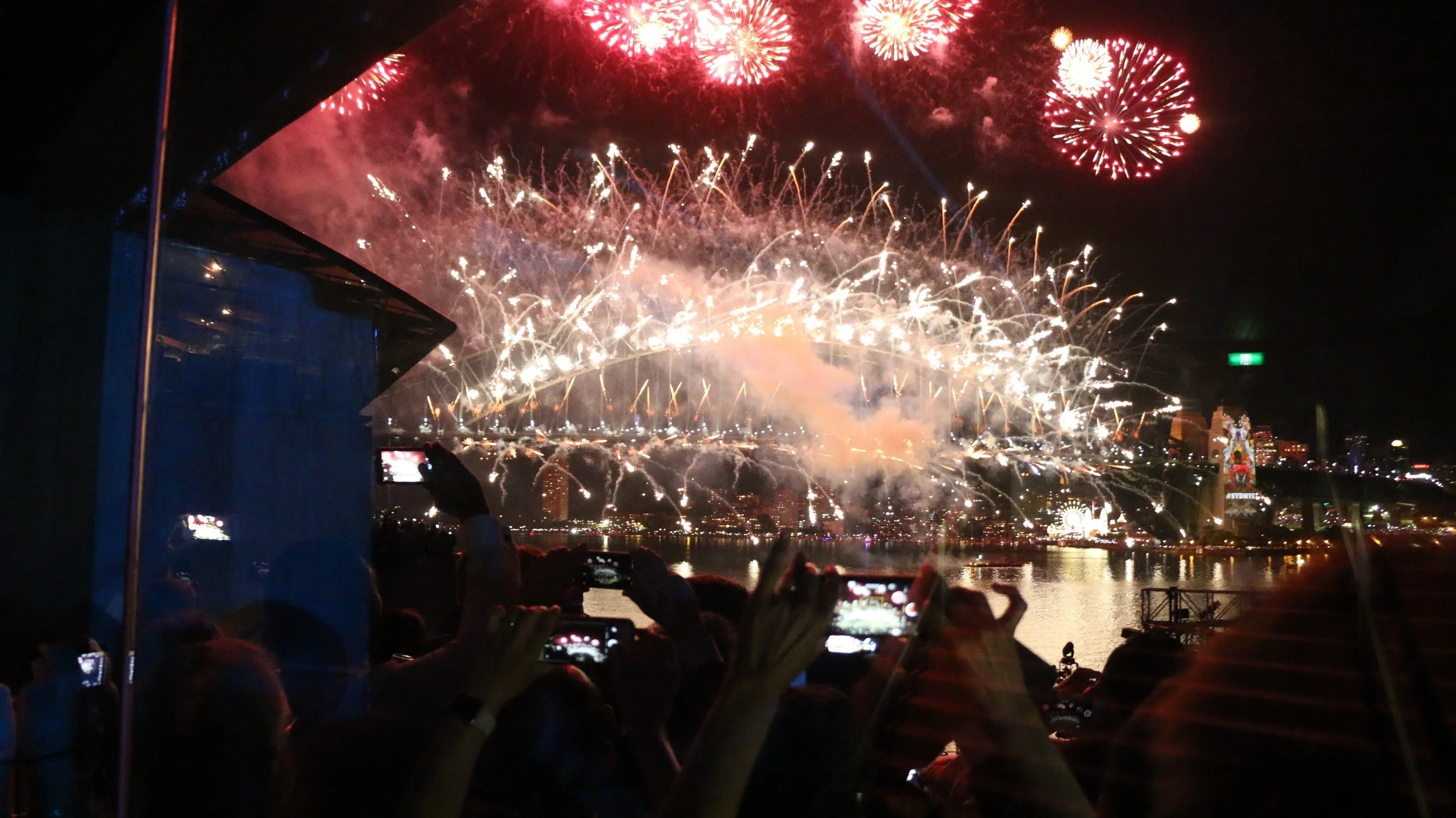 Fireworks on the Harbour bridge, NYE 2015