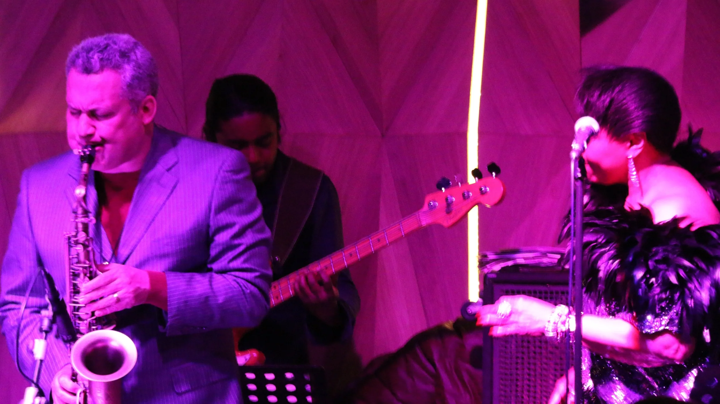 DD Martin singing at CJW in Shanghai
