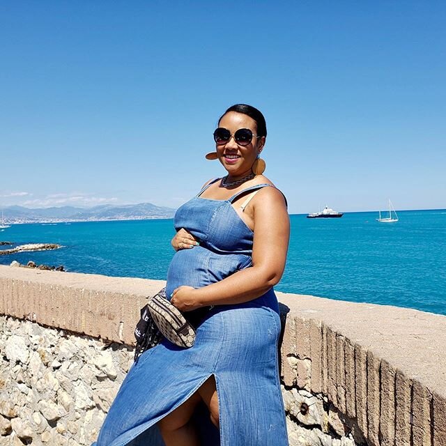 SURPRISE! Our vacation &amp; birthday celebration ended up being a baby moon.

Crisette Raine will be here January 2020. 🤰🏾👶🏾🎀🎉 🥂 🍾
#L3GACY #BabyKinch #NaomiIsGoingToBeABigSister #TwoGirls #AmariOnDoubleBigBrotherDuty #PrayForUs