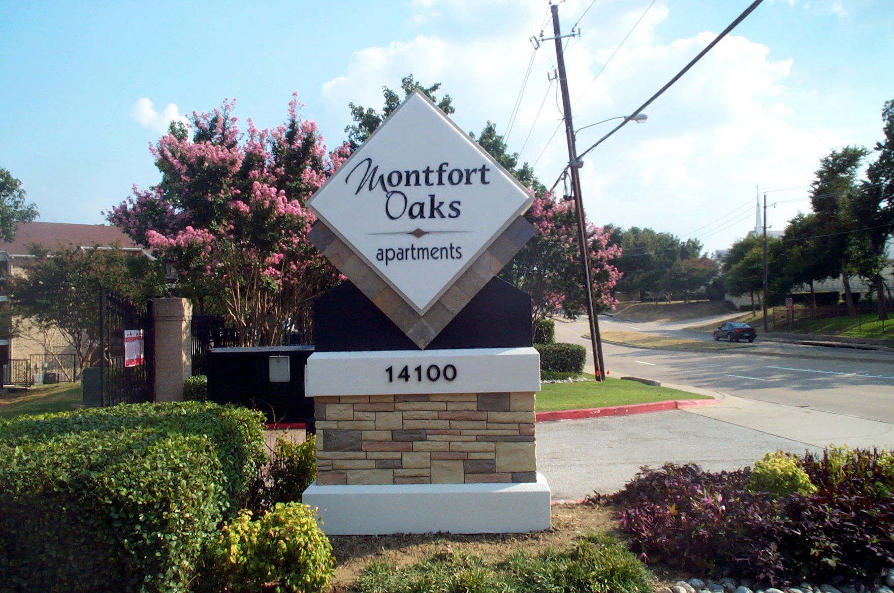 Montford Oaks.jpg