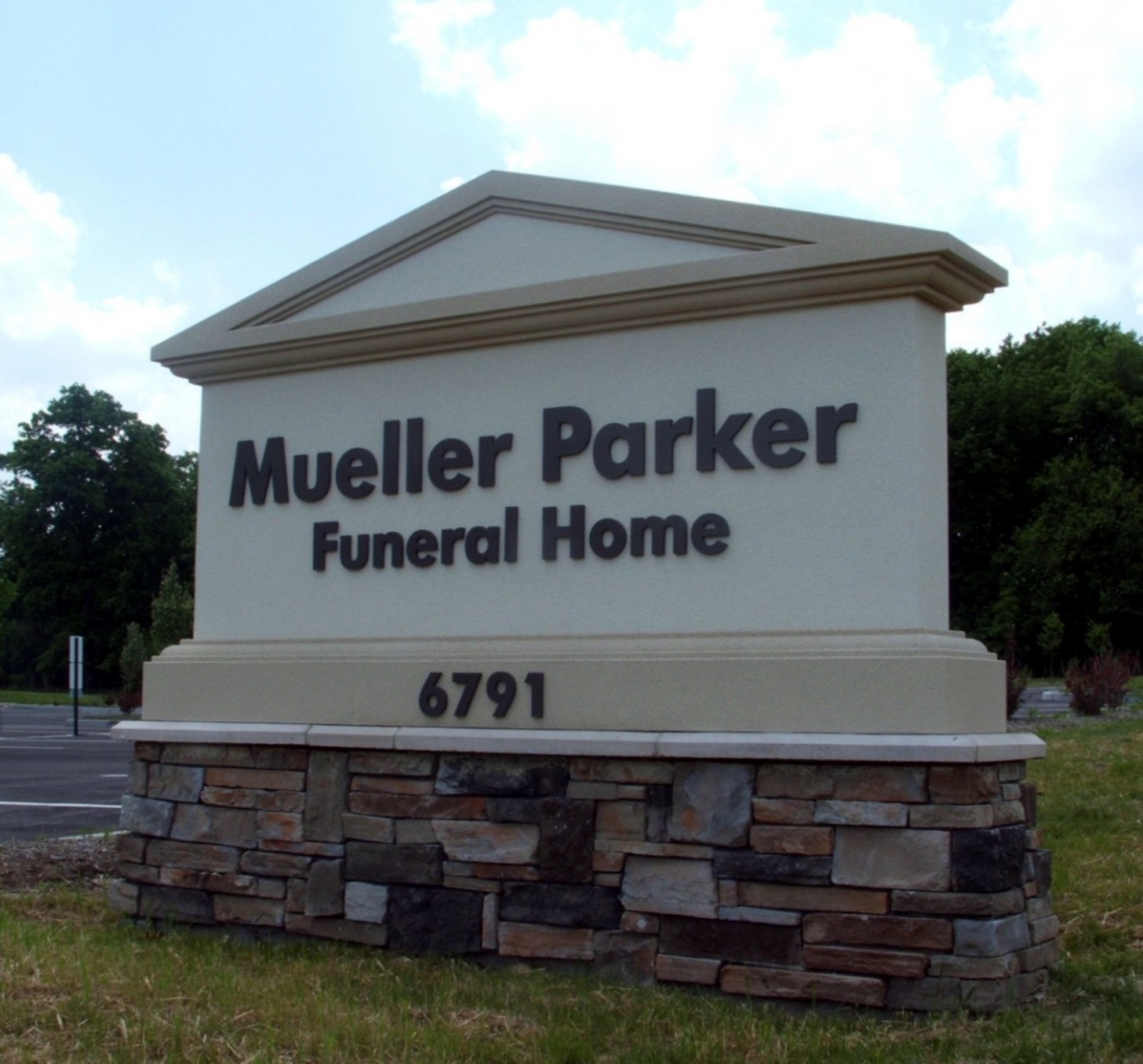 Mueller Parker.jpg