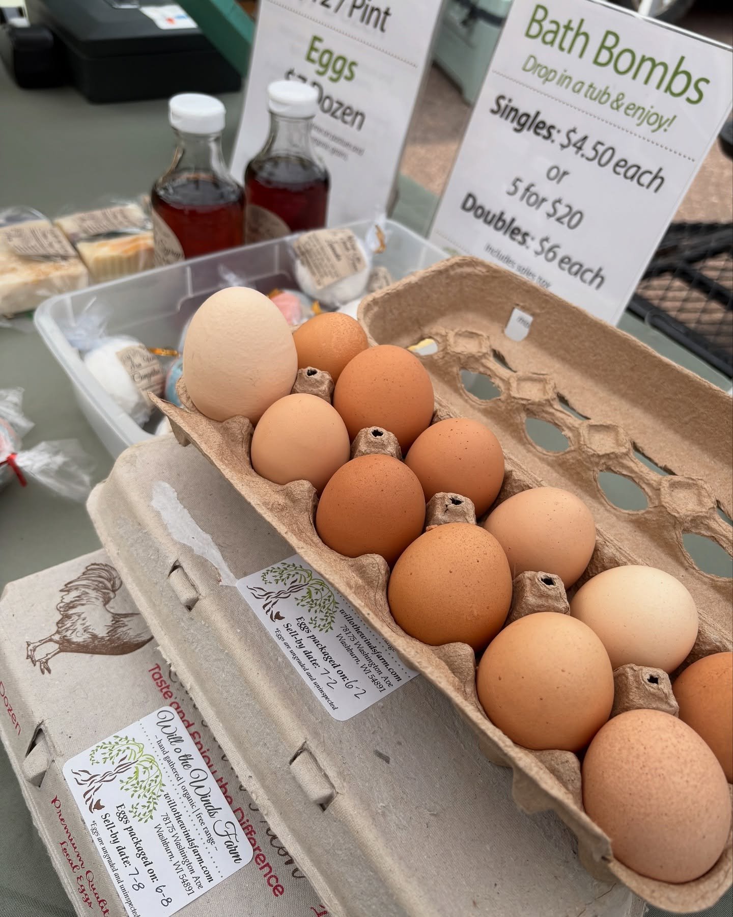 It&rsquo;s Washburn Farmers&rsquo; Market day! Come on by for some pastured pork, eggs, maple syrup, soap and bath bombs. It&rsquo;s a gorgeous day! 

#pasturedpork #eggs #soap #lardsoap #syrup #maplesyrup #bathbombs