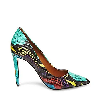 Picture courtesy of Steve Madden