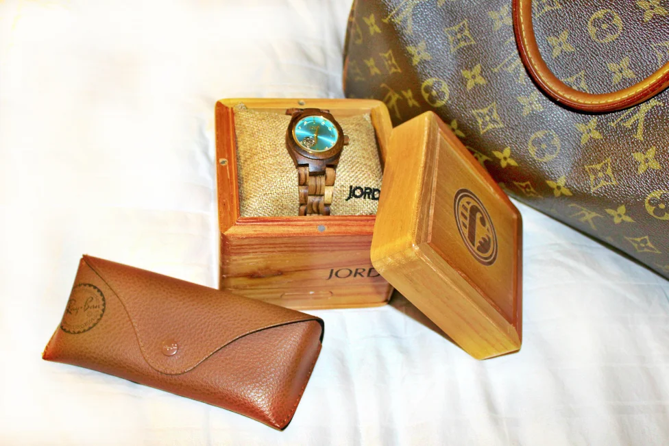 <!-- JORD WOOD WATCHES WIDGET START --><a id="woodwatches_com_widget" ishidden="1" title="Wooden Wristwatch">Wooden Wristwatch</a><script src="// www.woodwatches.com/wid get-article/styleandenergy " type="text/javascript"></scri pt><!-- JORD WOOD WATCHES WIDGET END -->