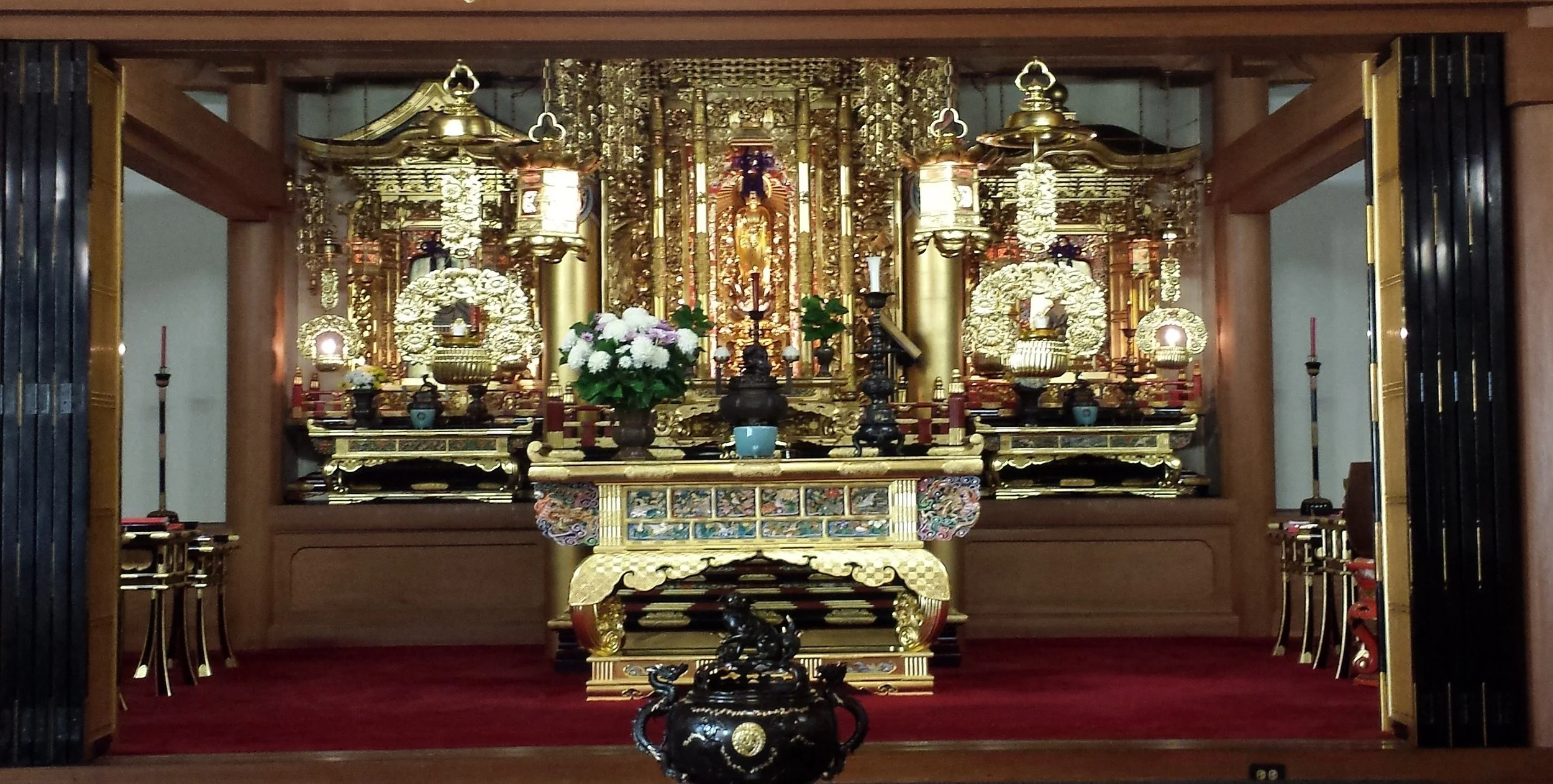 website altar.jpg