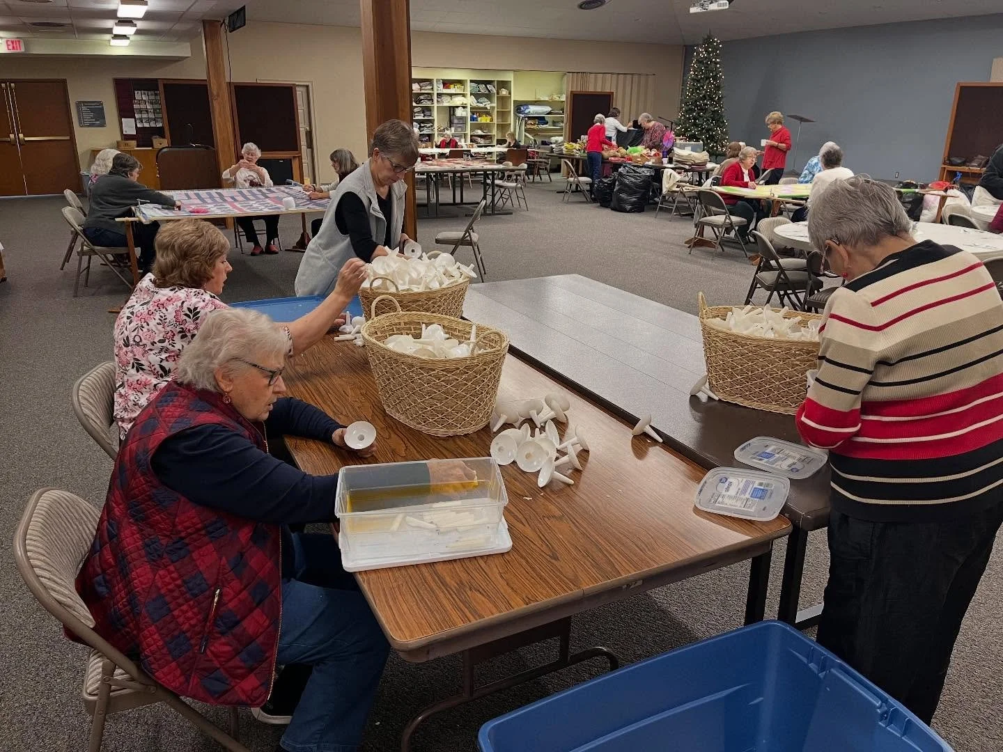 women's sewing 8.jpg